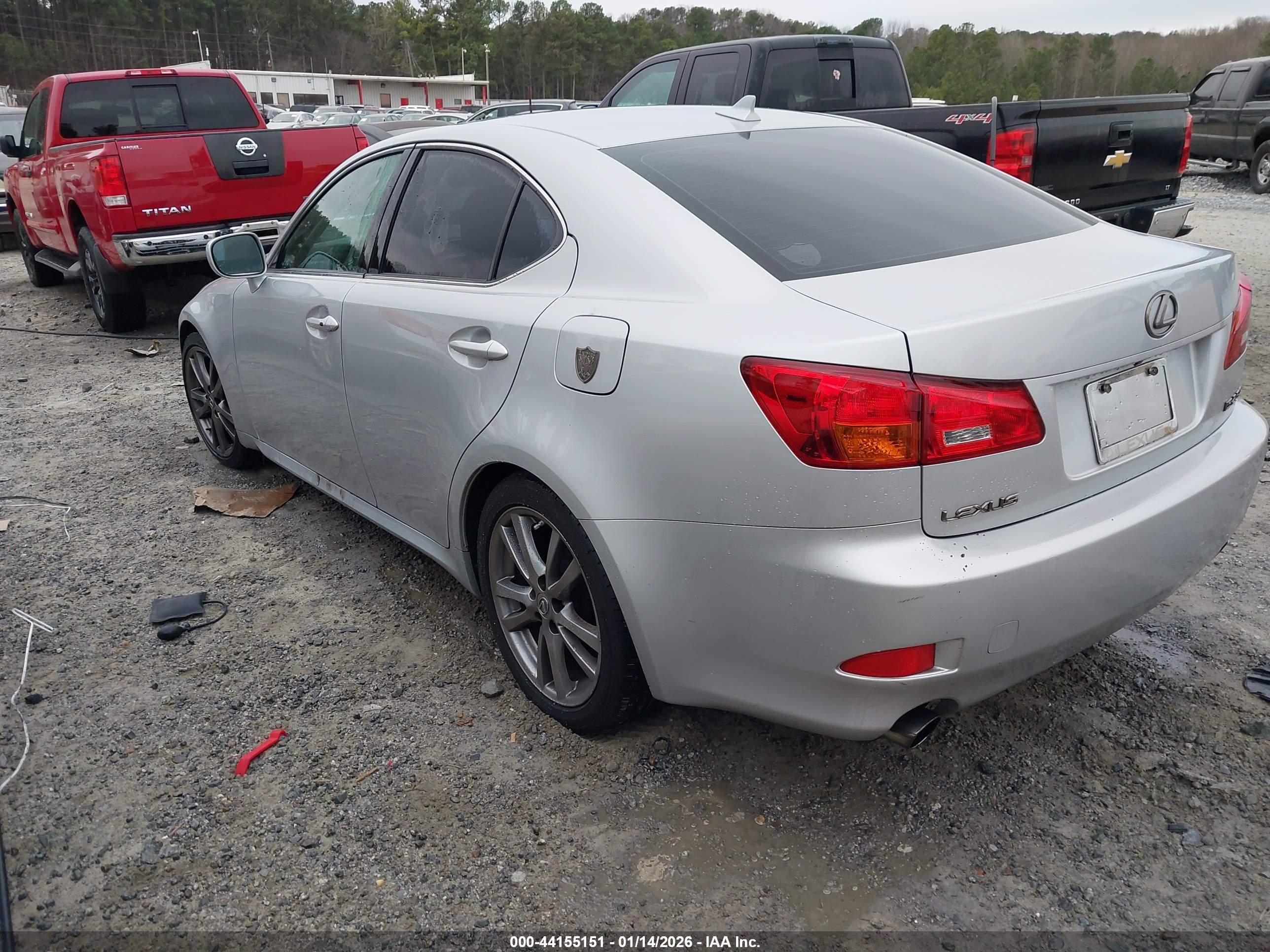 LEXUS IS image 3