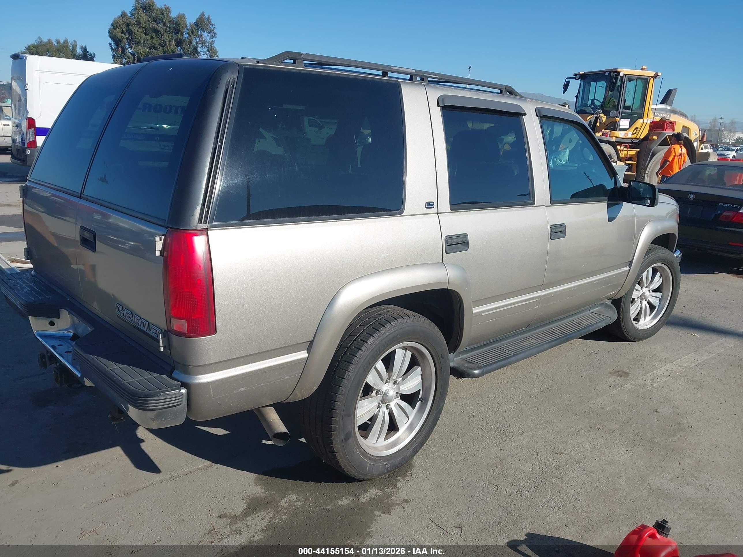 CHEVROLET TAHOE image 4