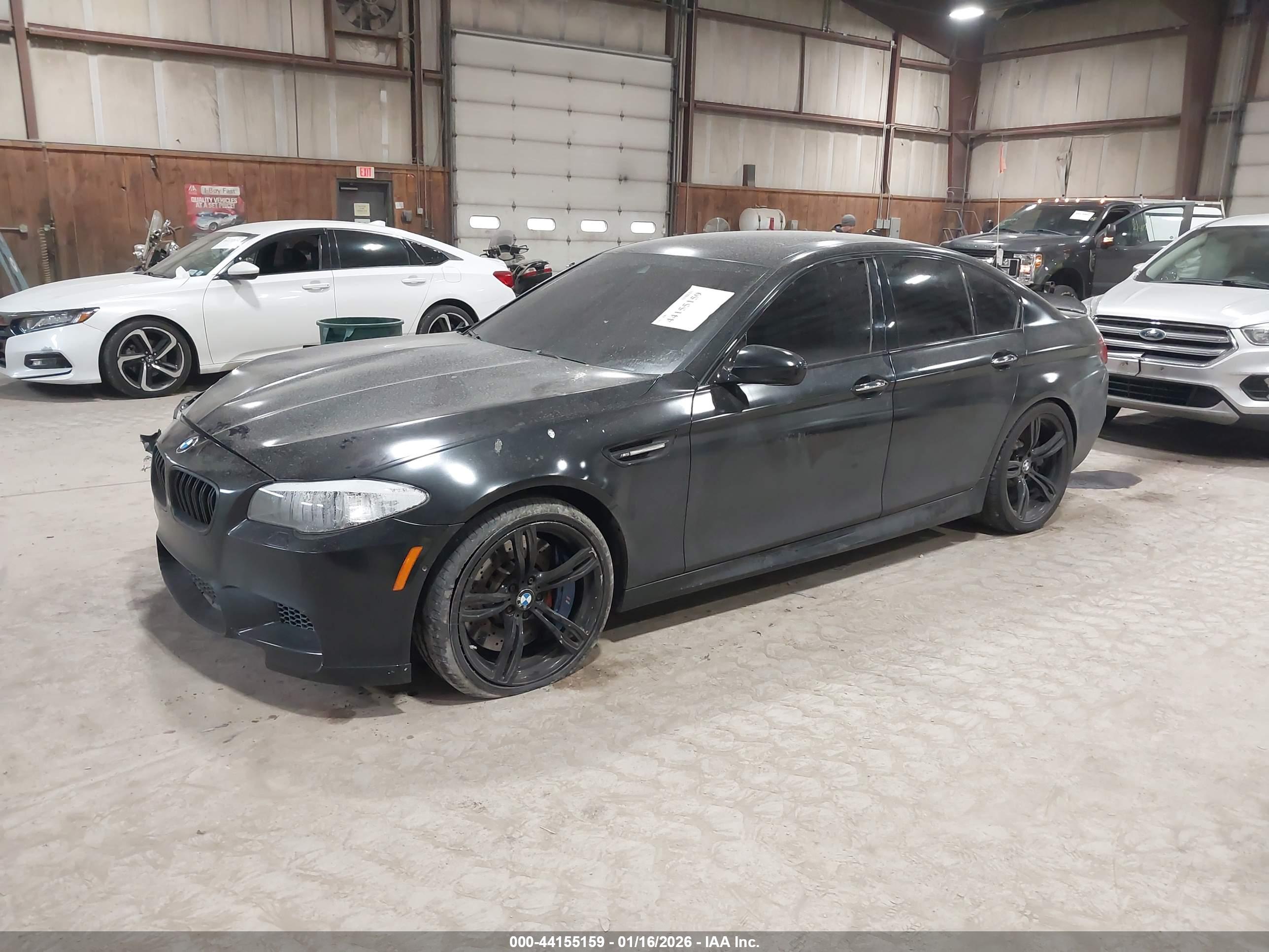 BMW M5 image 2