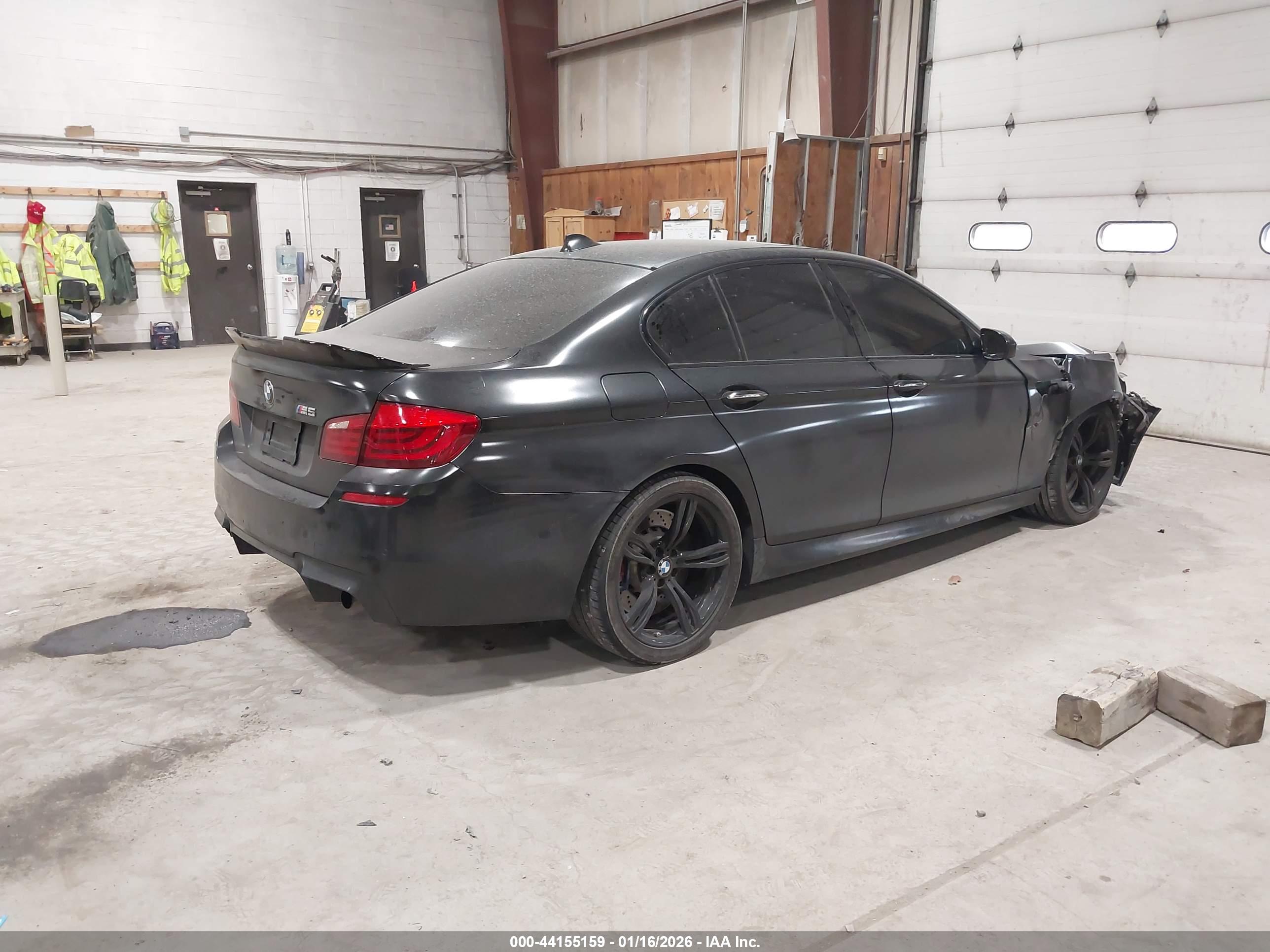 BMW M5 image 4
