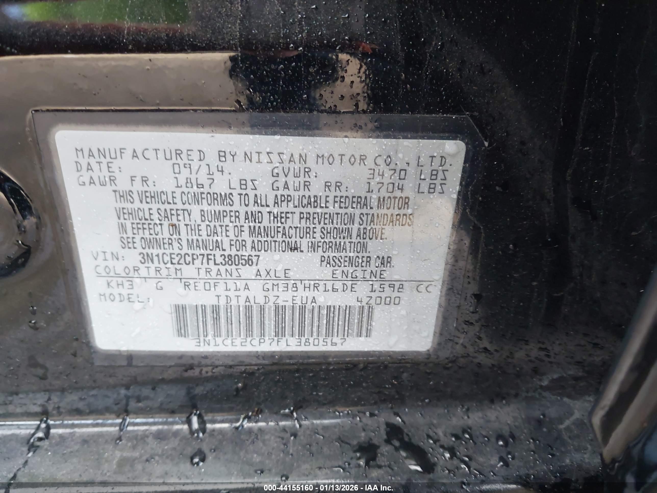 NISSAN VERSA image 9