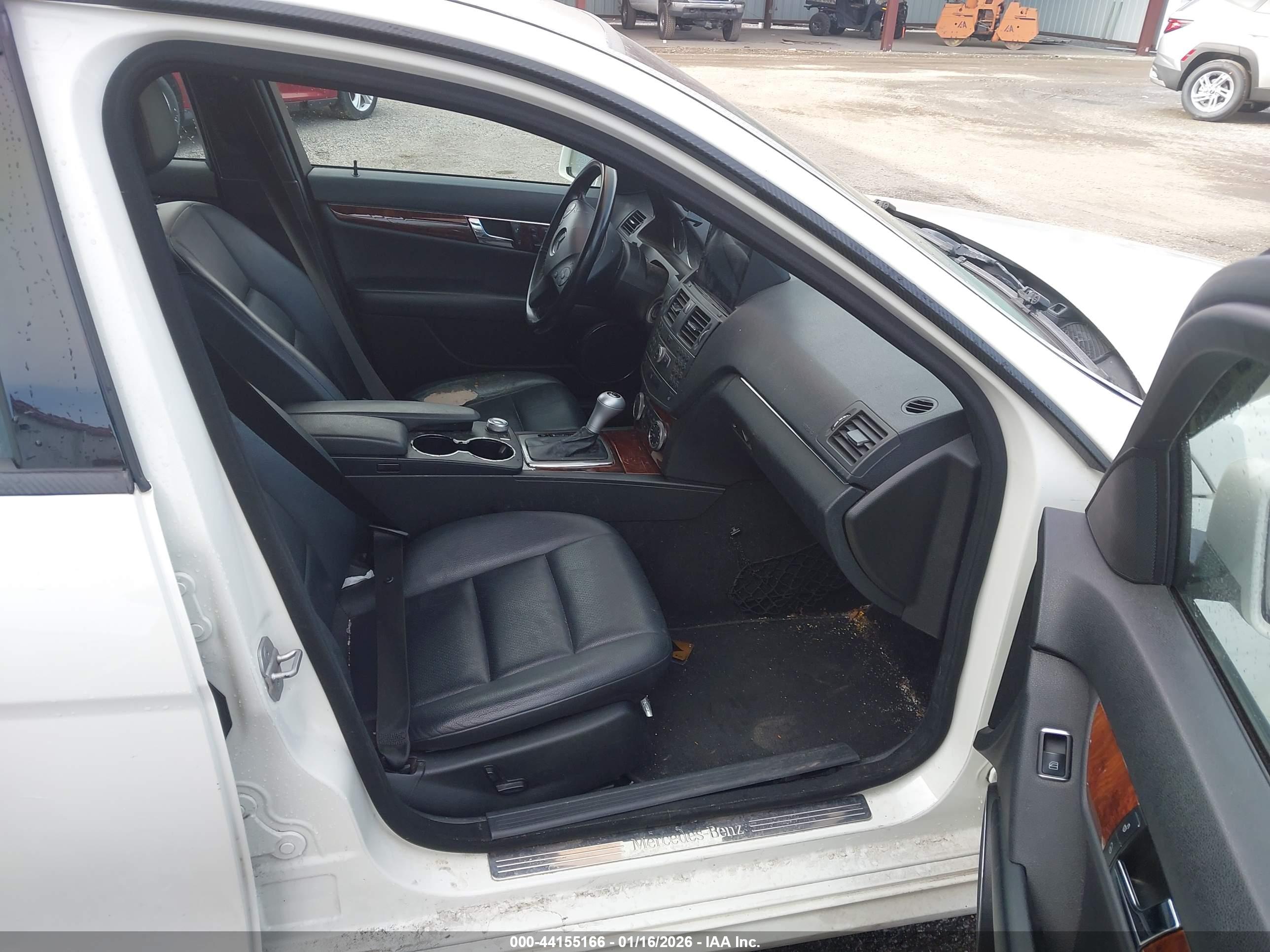 MERCEDES-BENZ C image 5