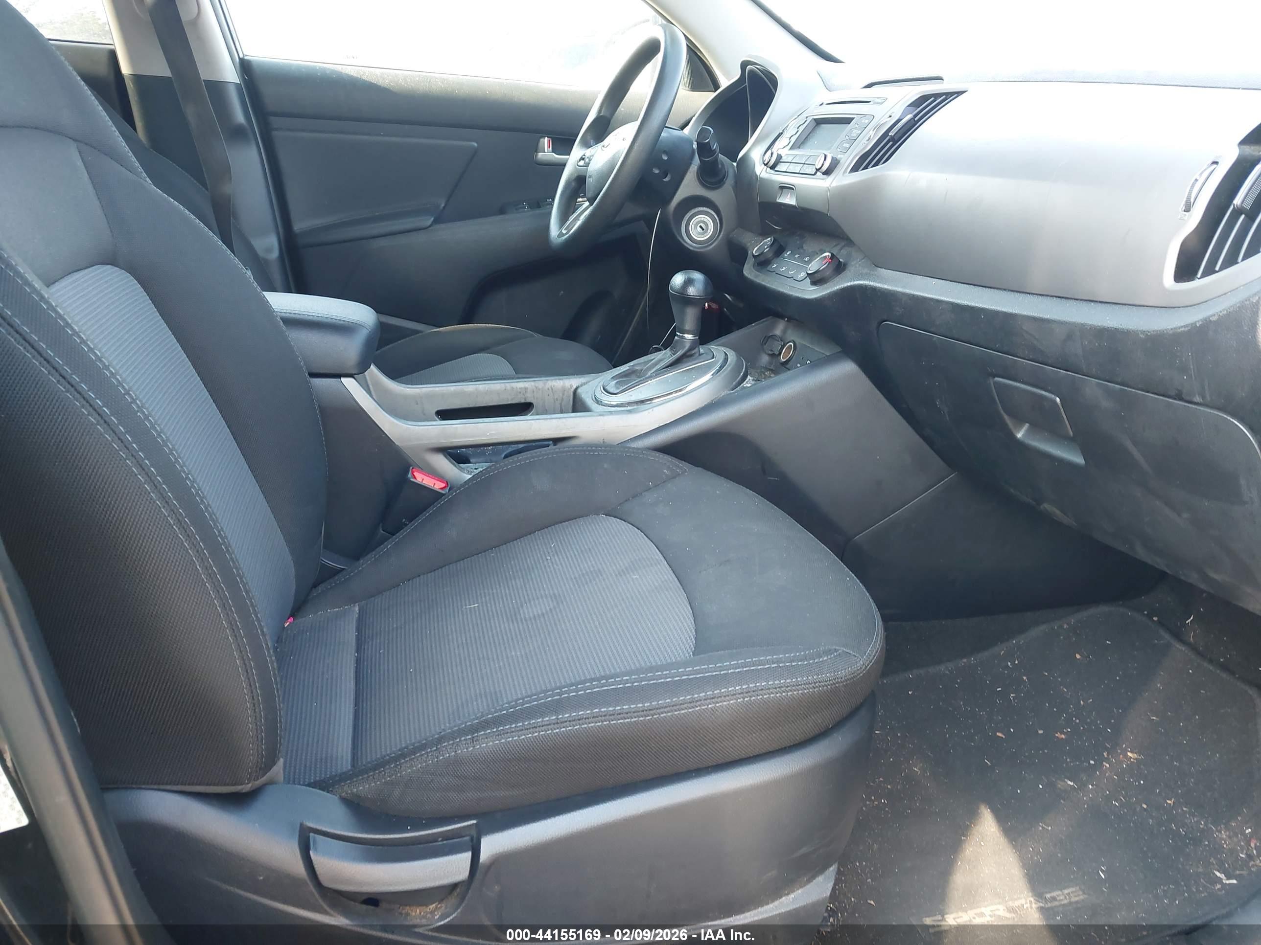 KIA SPORTAGE image 5