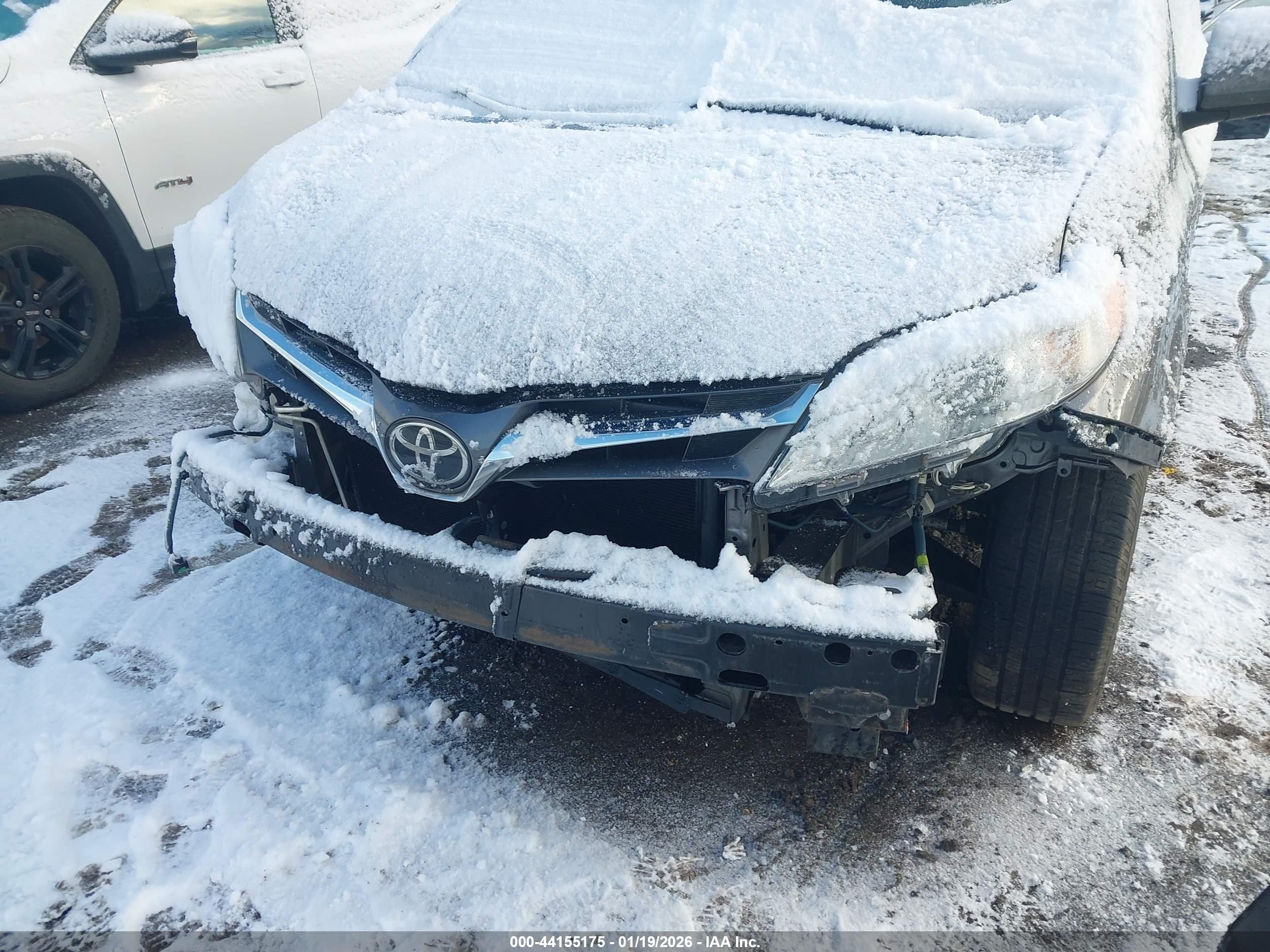 TOYOTA SIENNA image 6