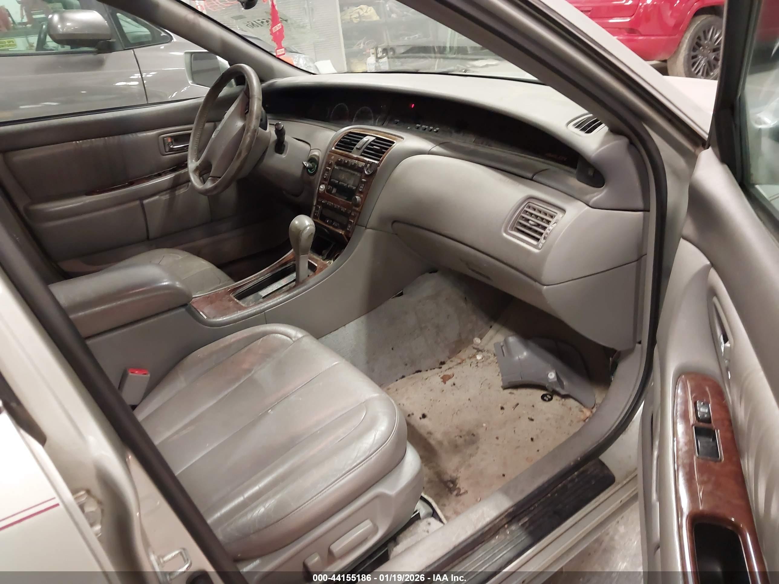 TOYOTA AVALON image 5