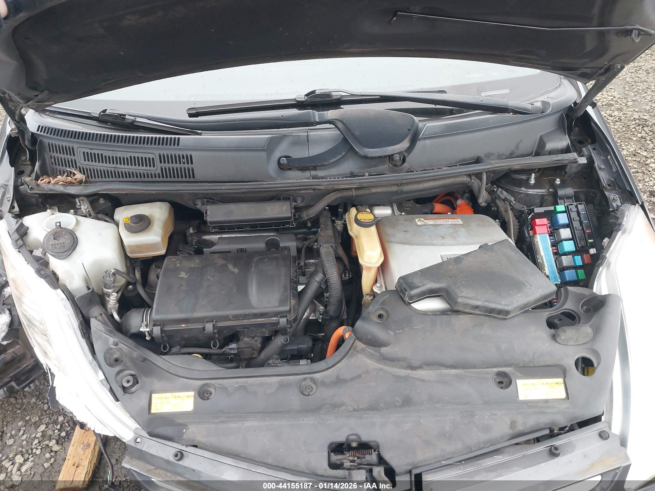 TOYOTA PRIUS image 10