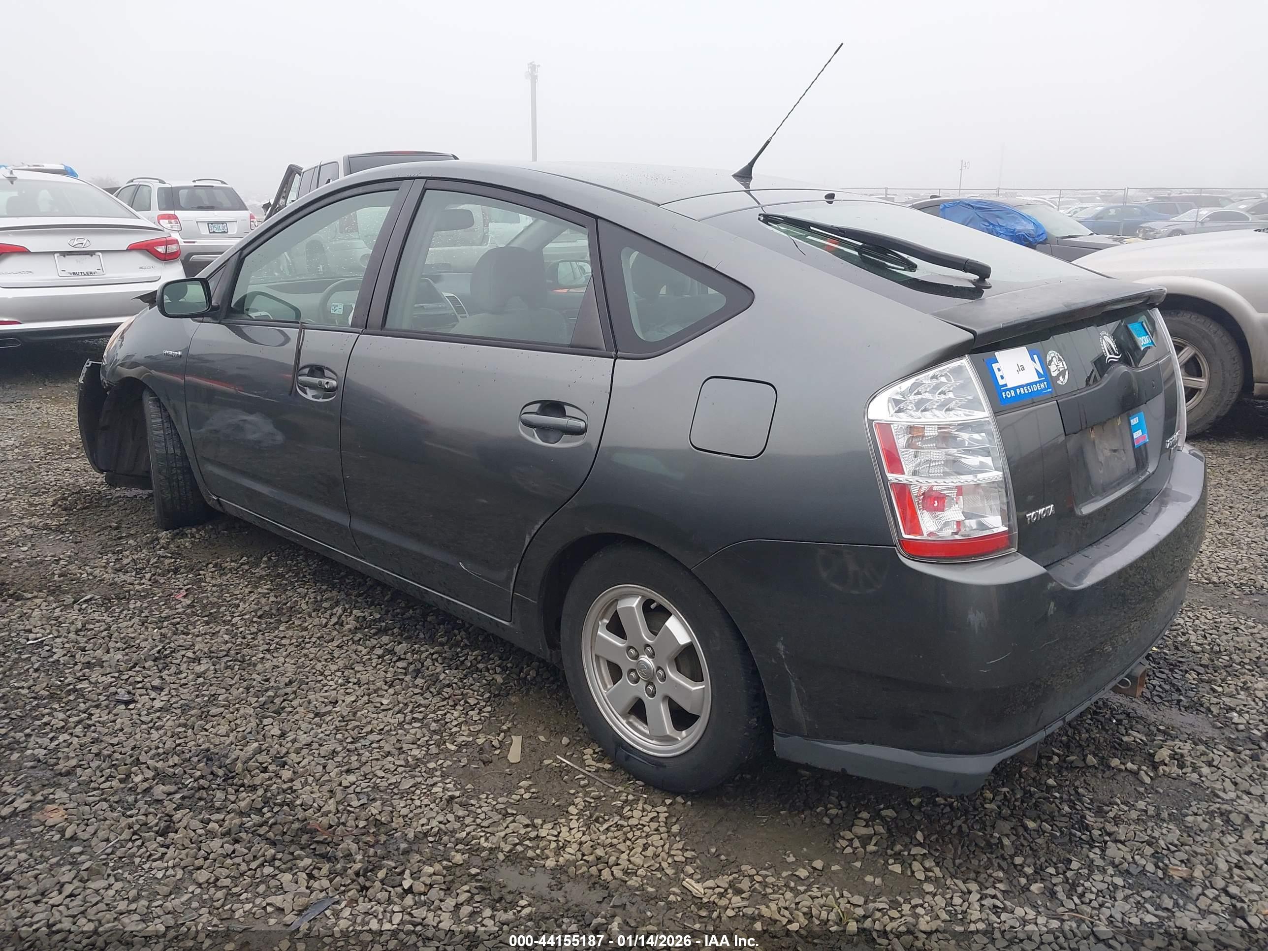 TOYOTA PRIUS image 3