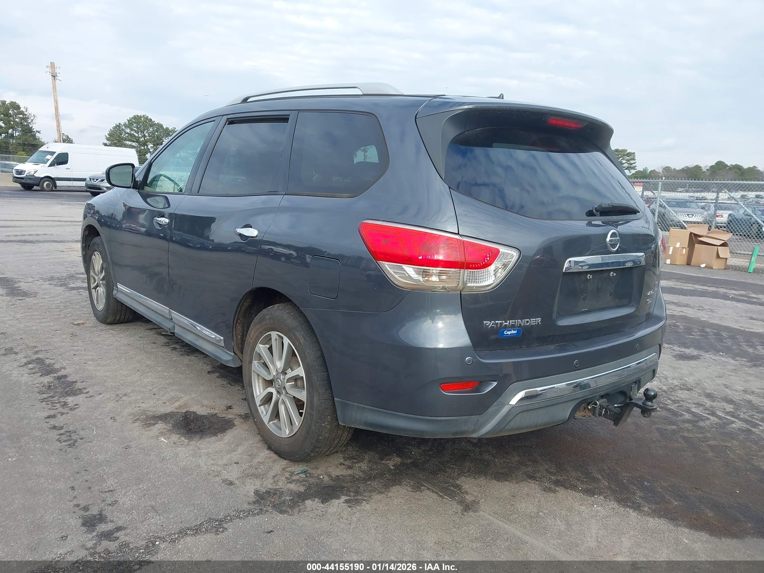 NISSAN PATHFINDER image 3