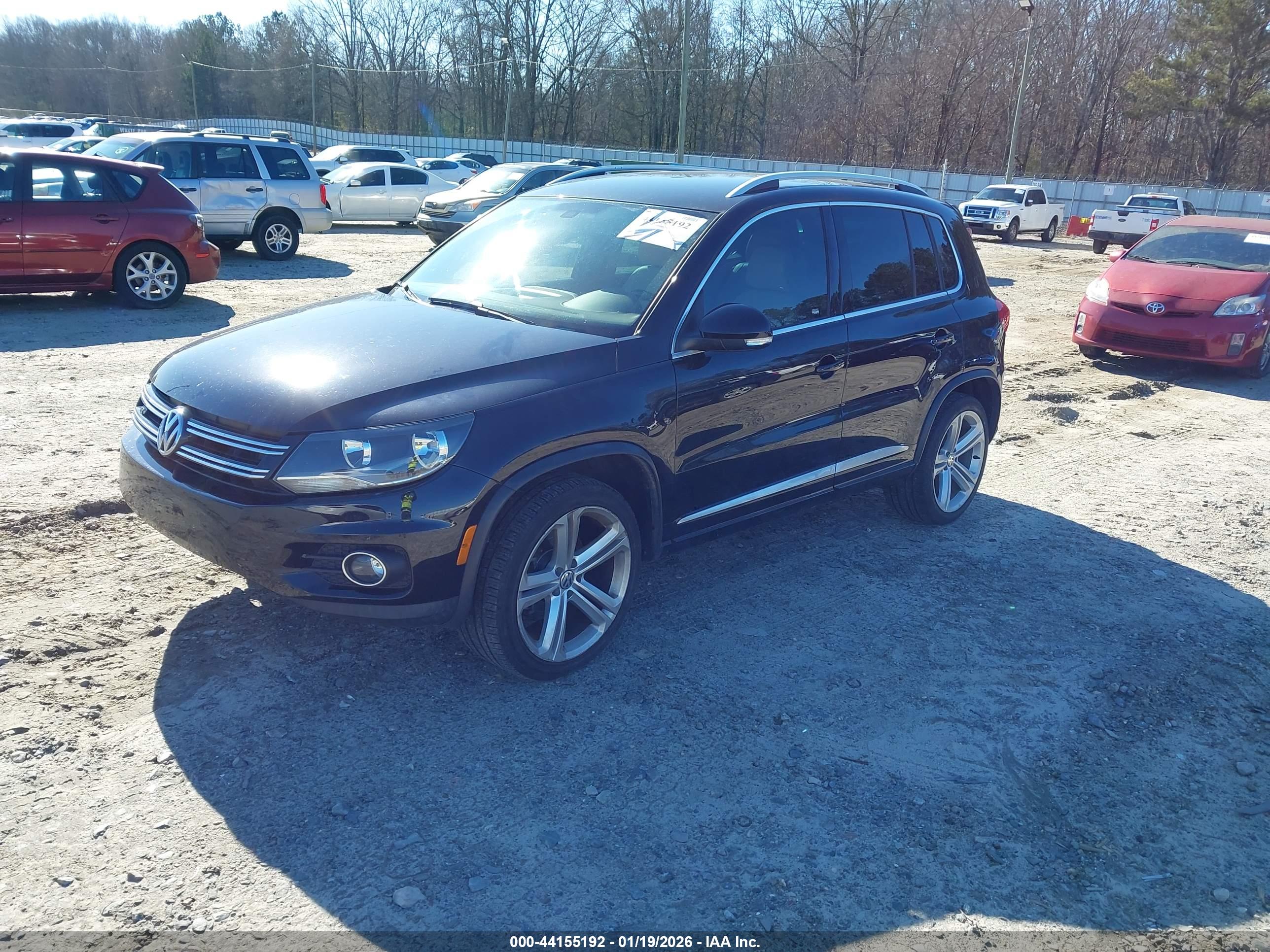 VOLKSWAGEN TIGUAN image 2