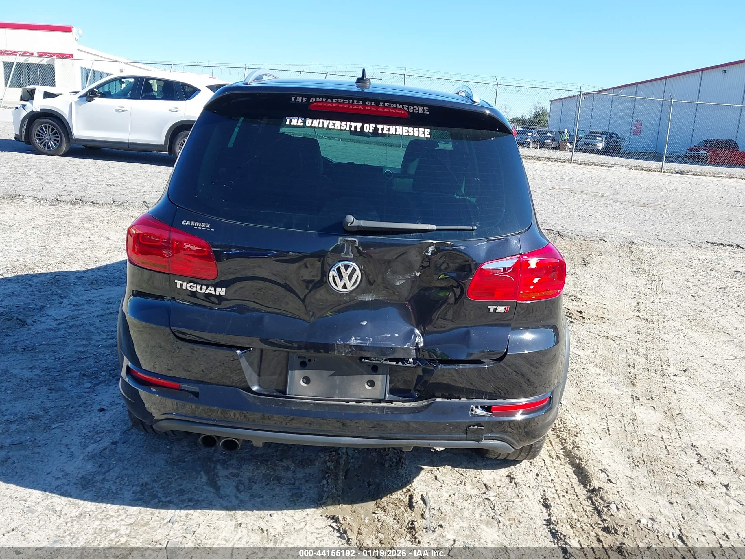 VOLKSWAGEN TIGUAN image 6