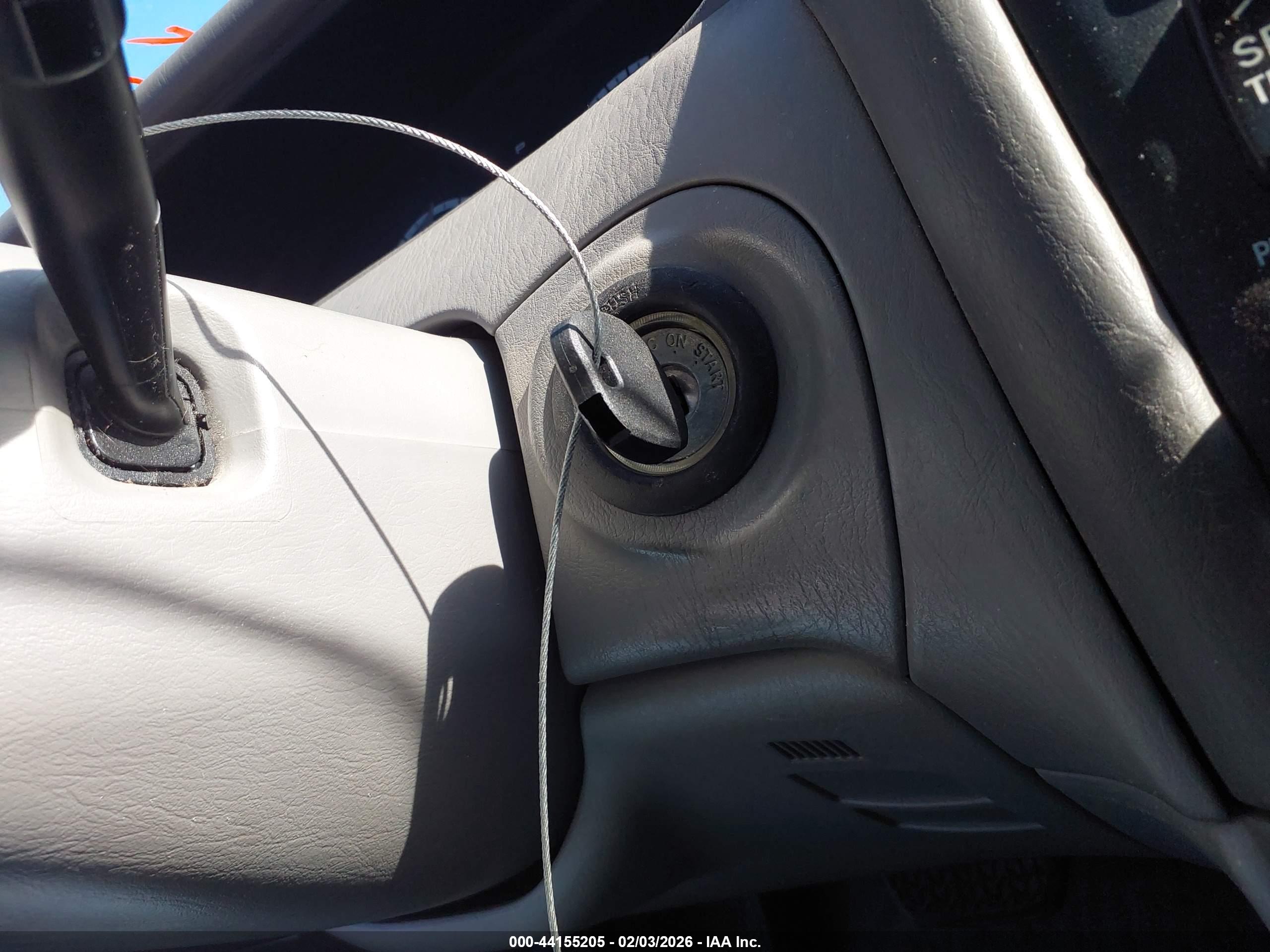 TOYOTA AVALON image 11