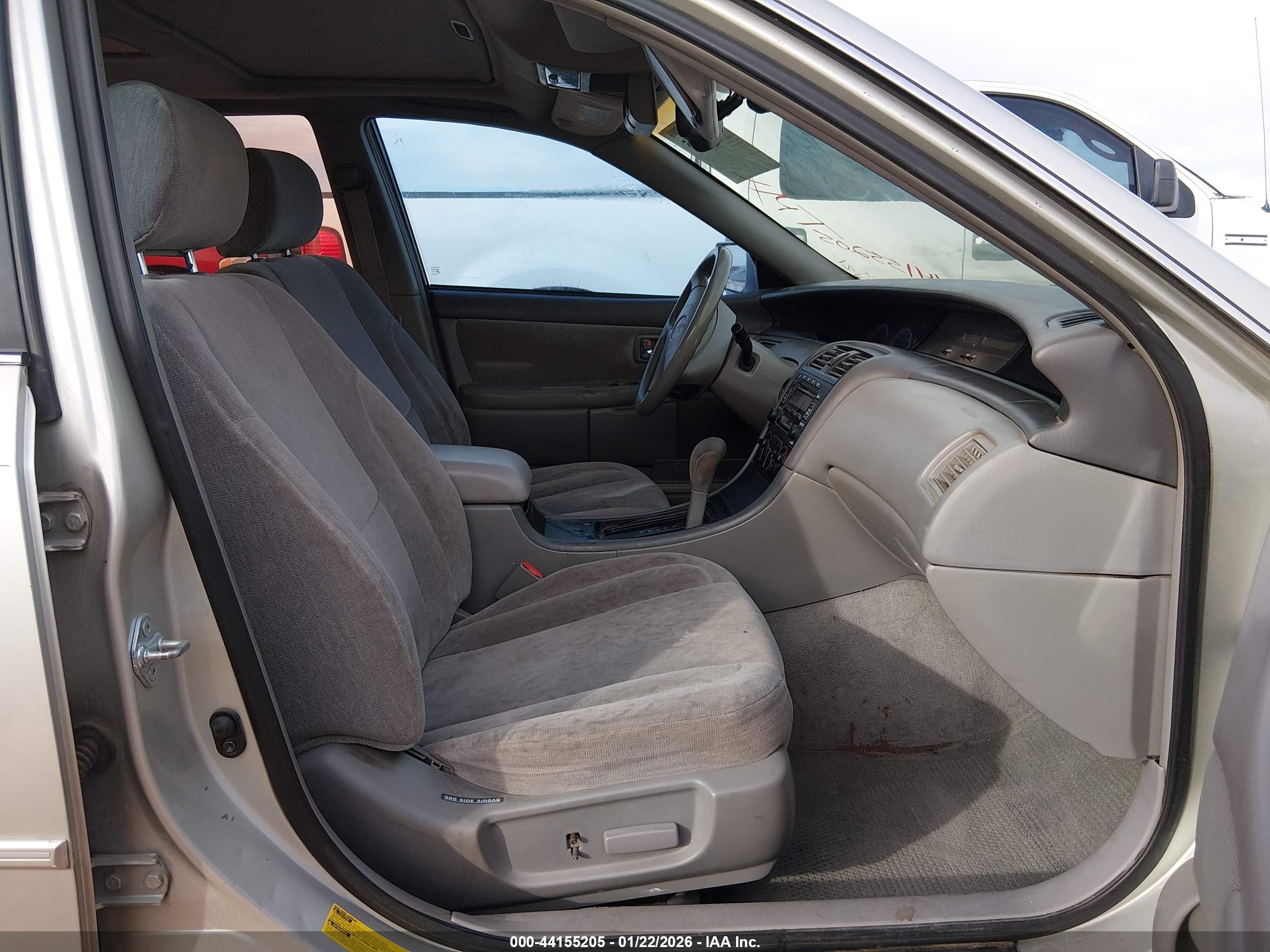 TOYOTA AVALON image 5