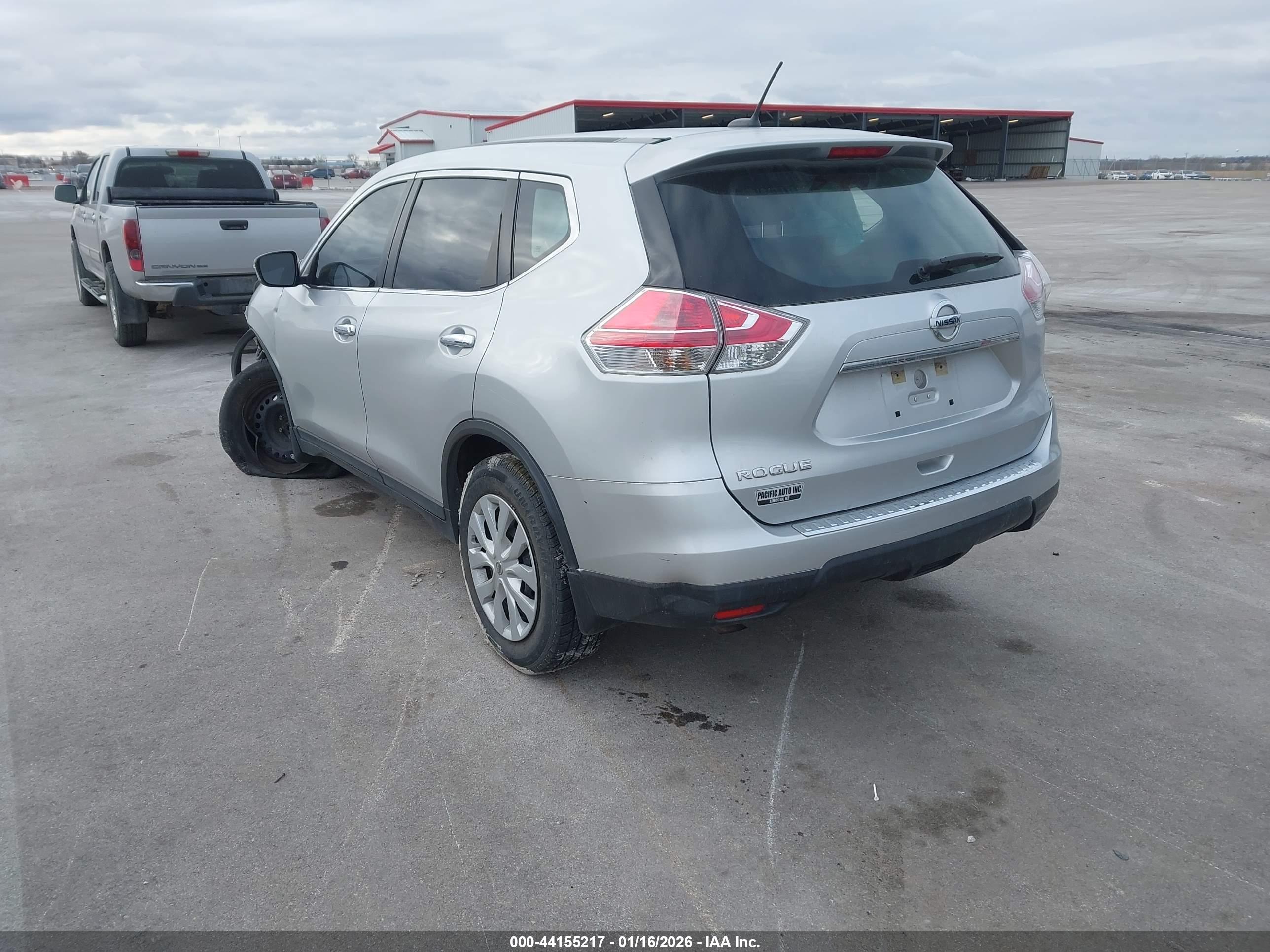 NISSAN ROGUE image 3