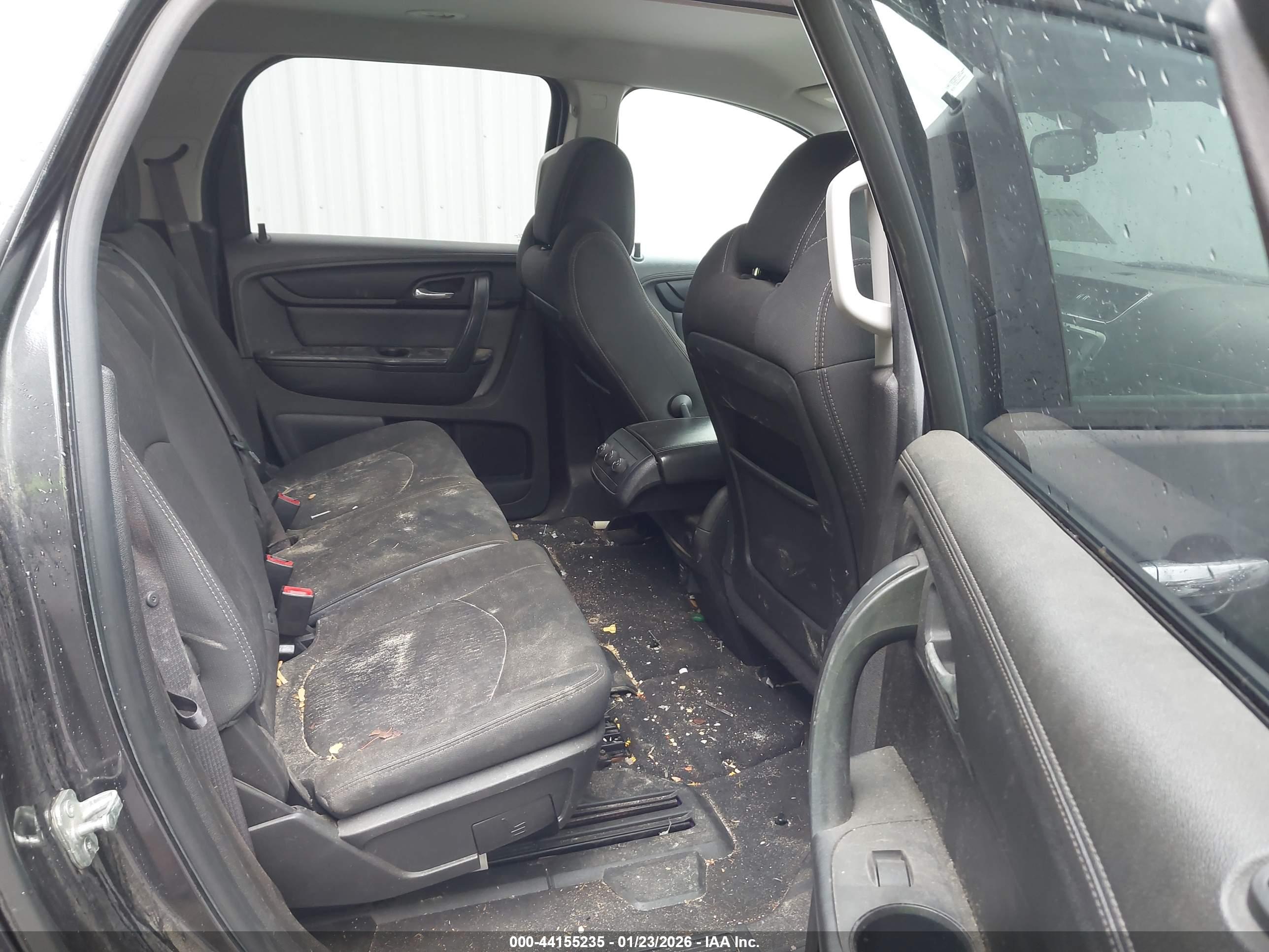 GMC ACADIA image 8