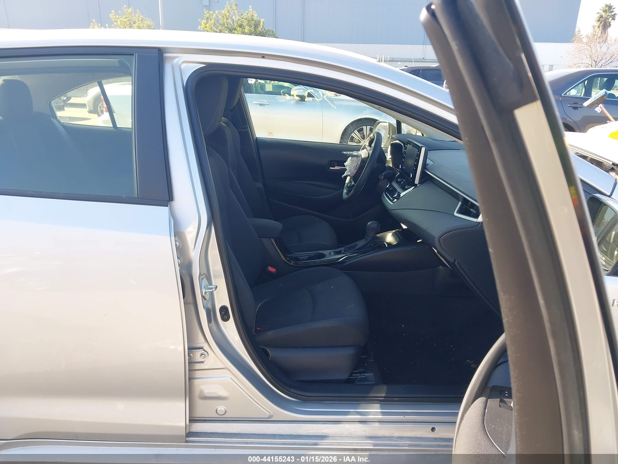 TOYOTA COROLLA image 5