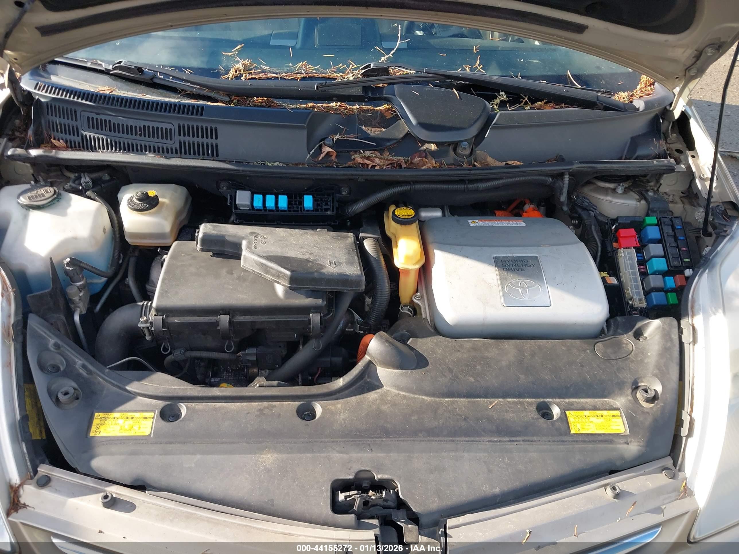 TOYOTA PRIUS image 10