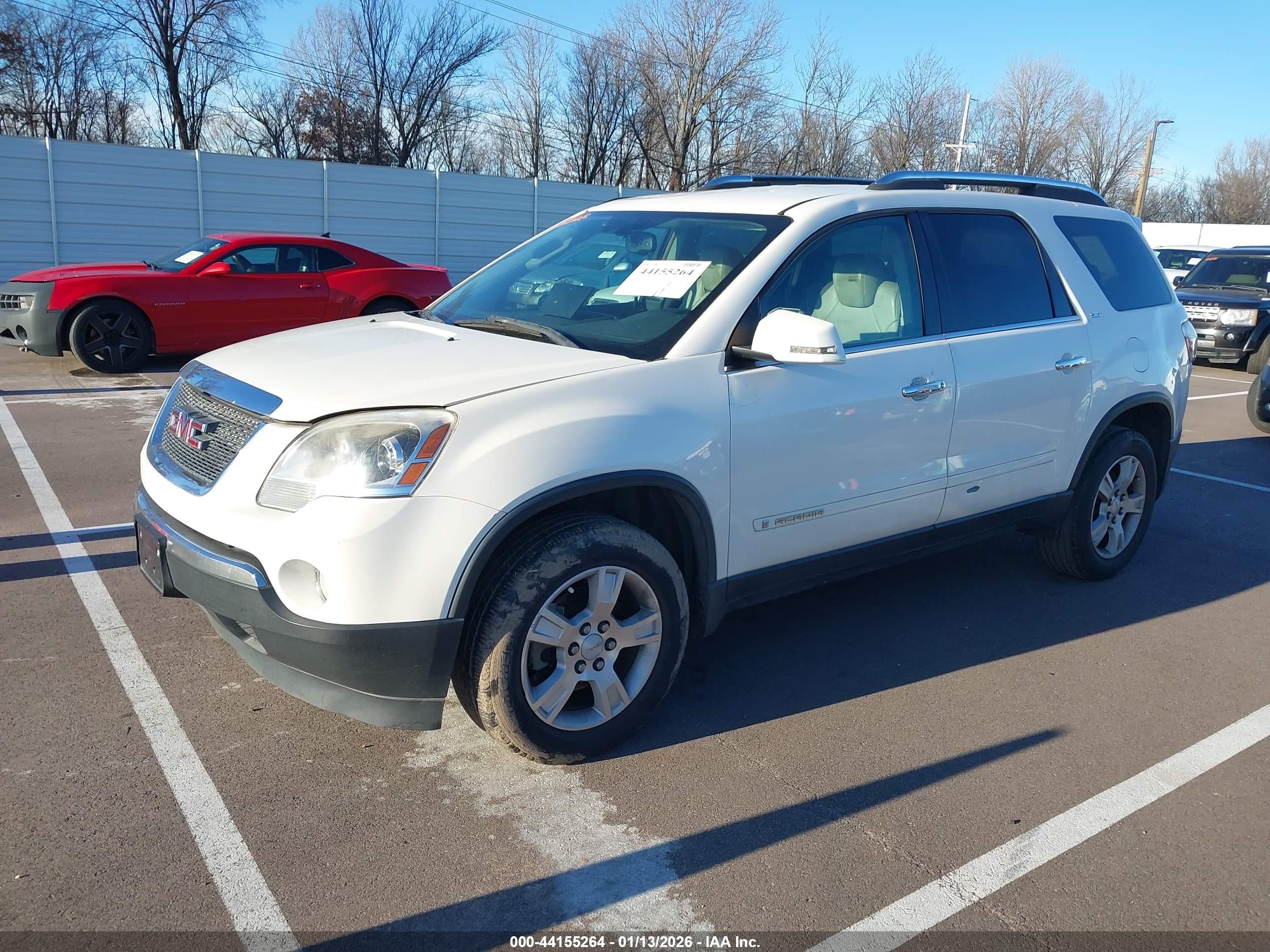 GMC ACADIA image 2