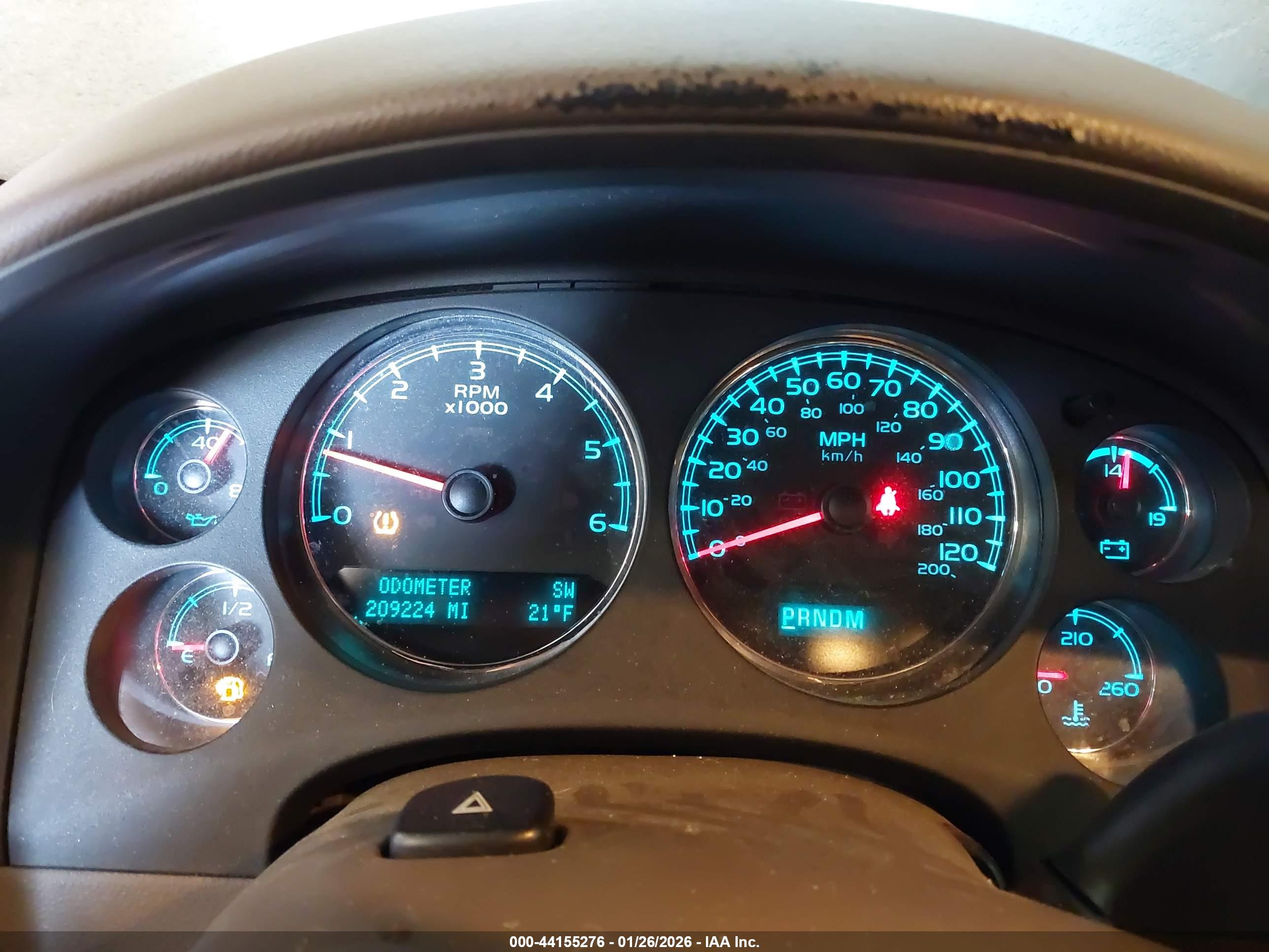 CHEVROLET SUBURBAN image 7