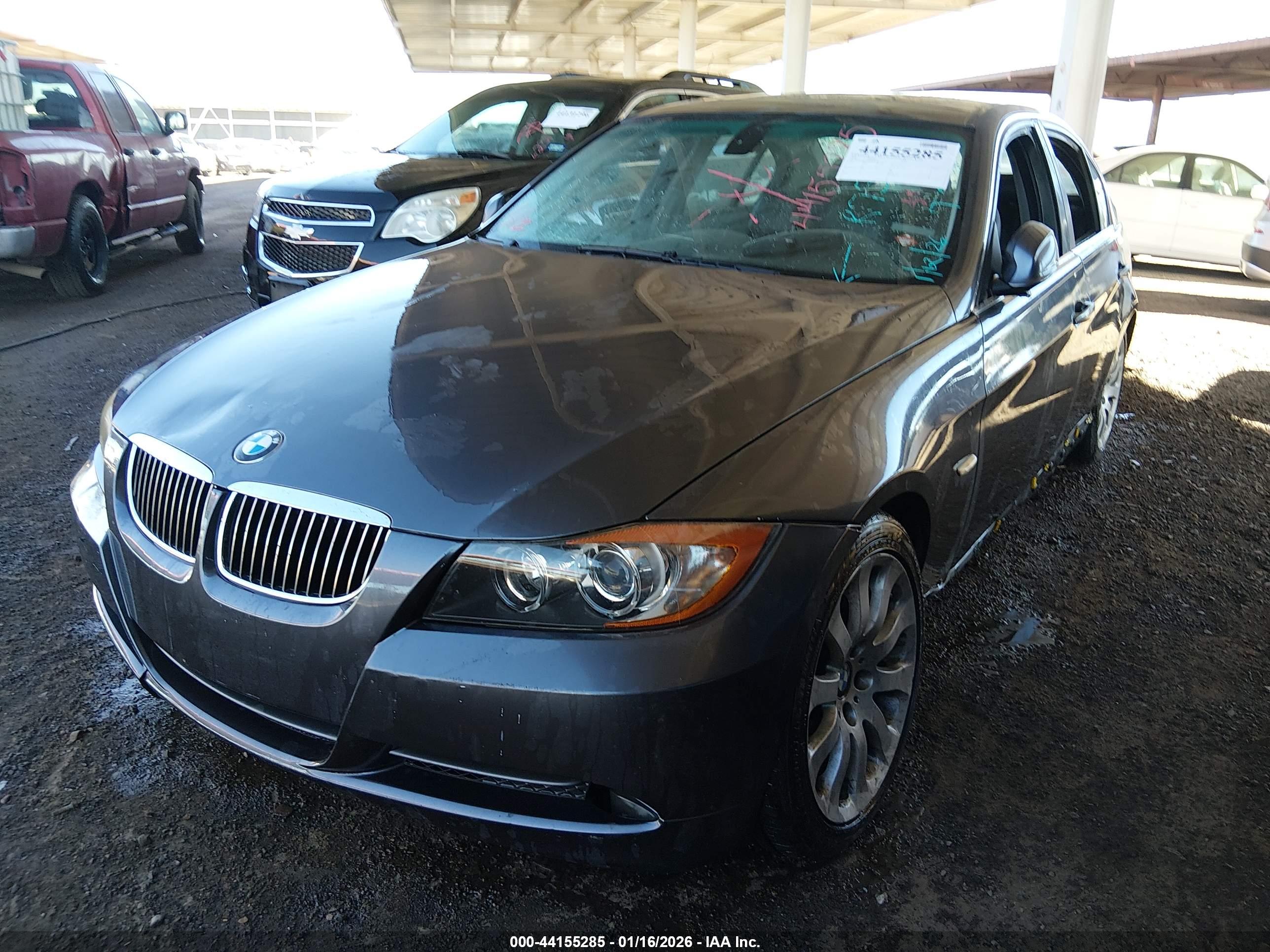 BMW 330I image 2
