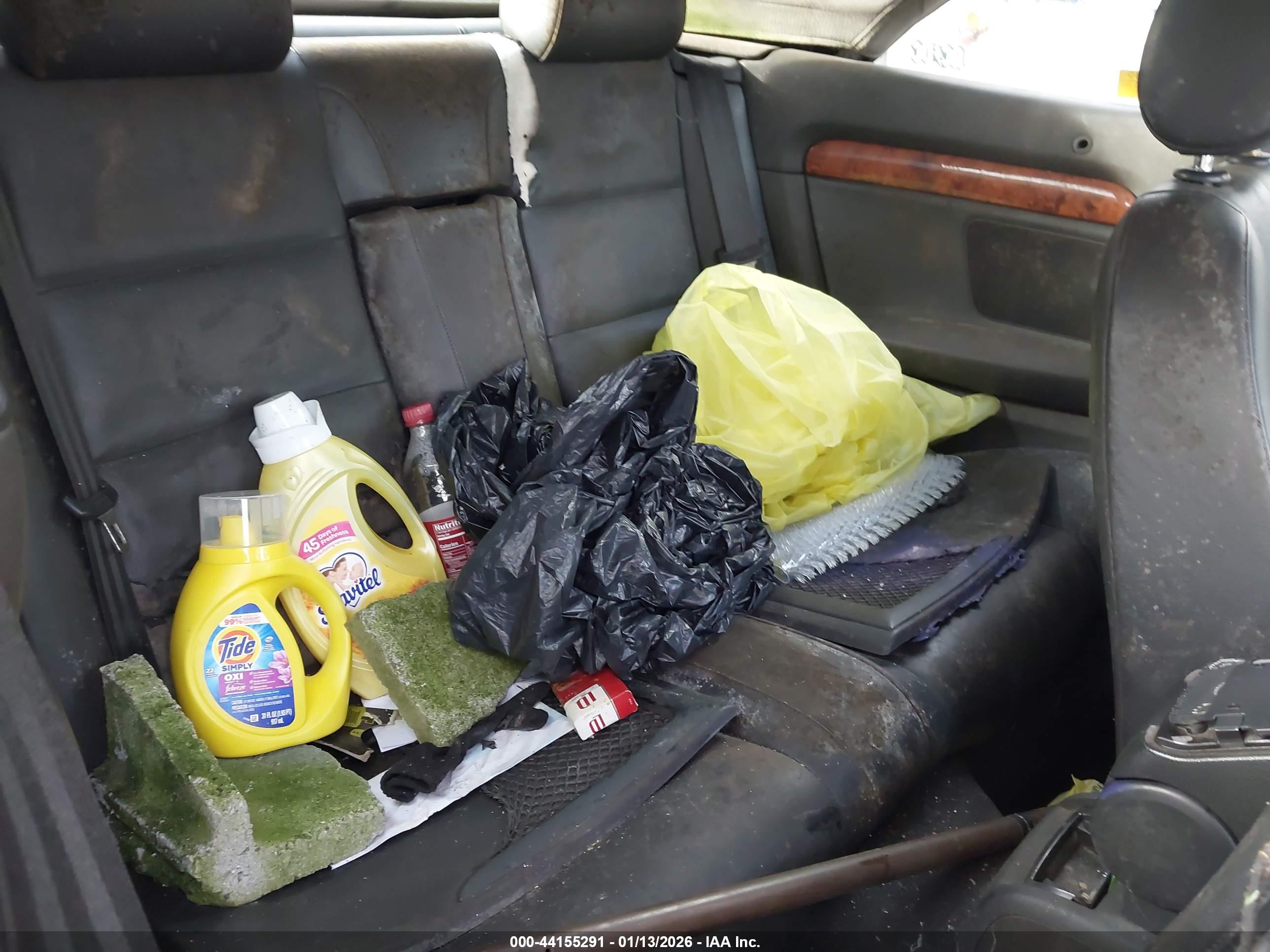 AUDI A4 image 8