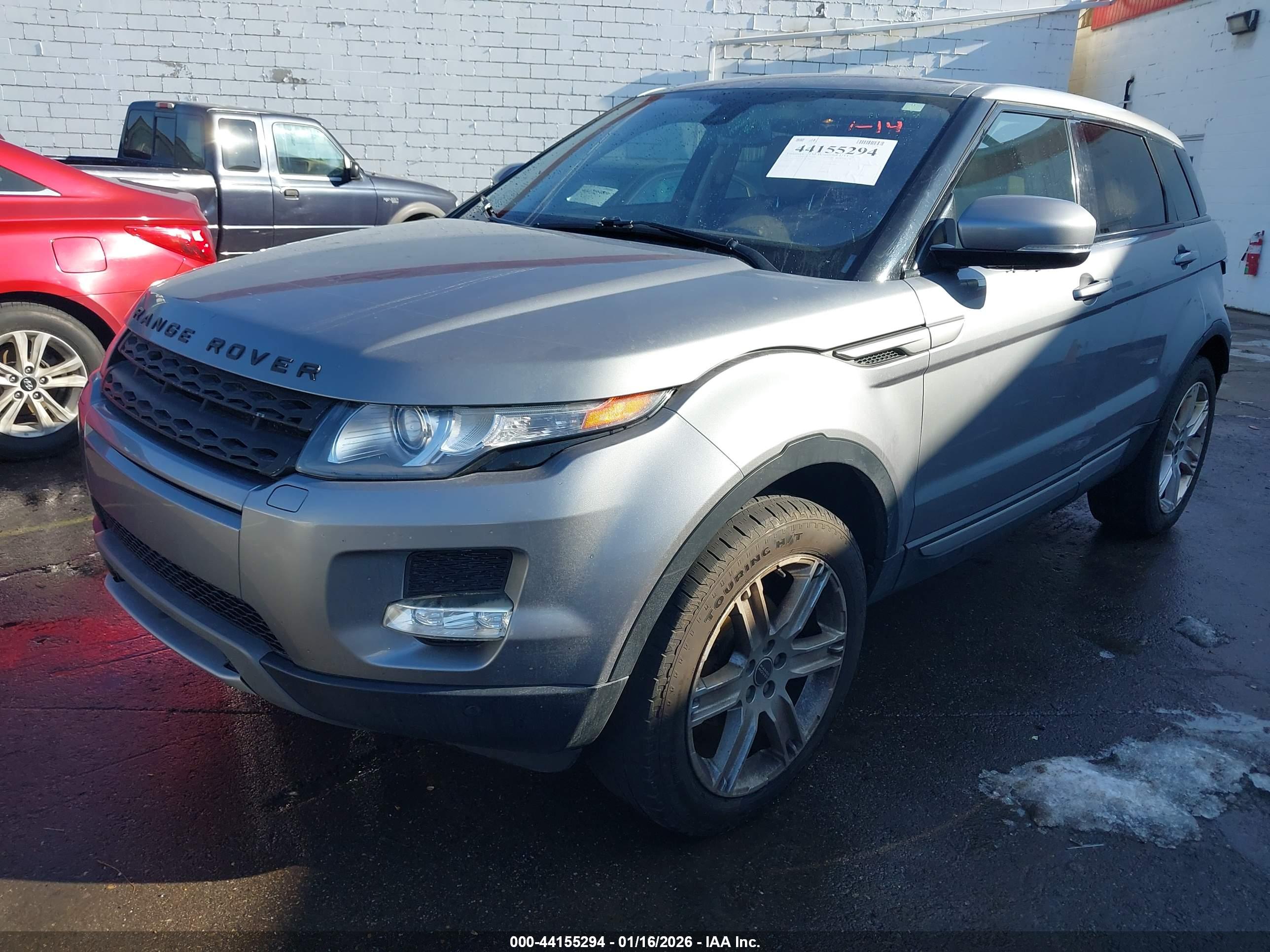 LAND ROVER image 2