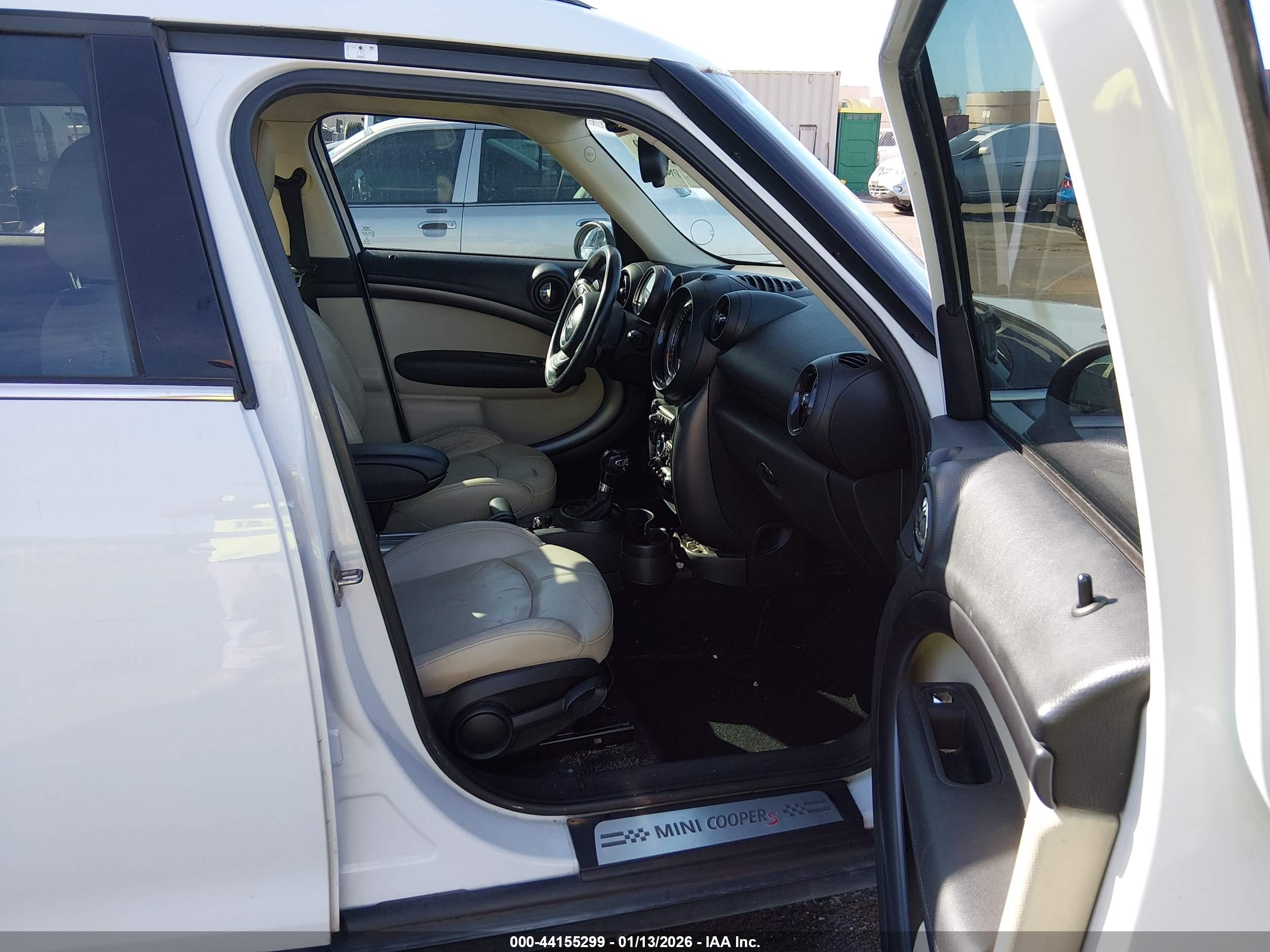 MINI COUNTRYMAN image 5