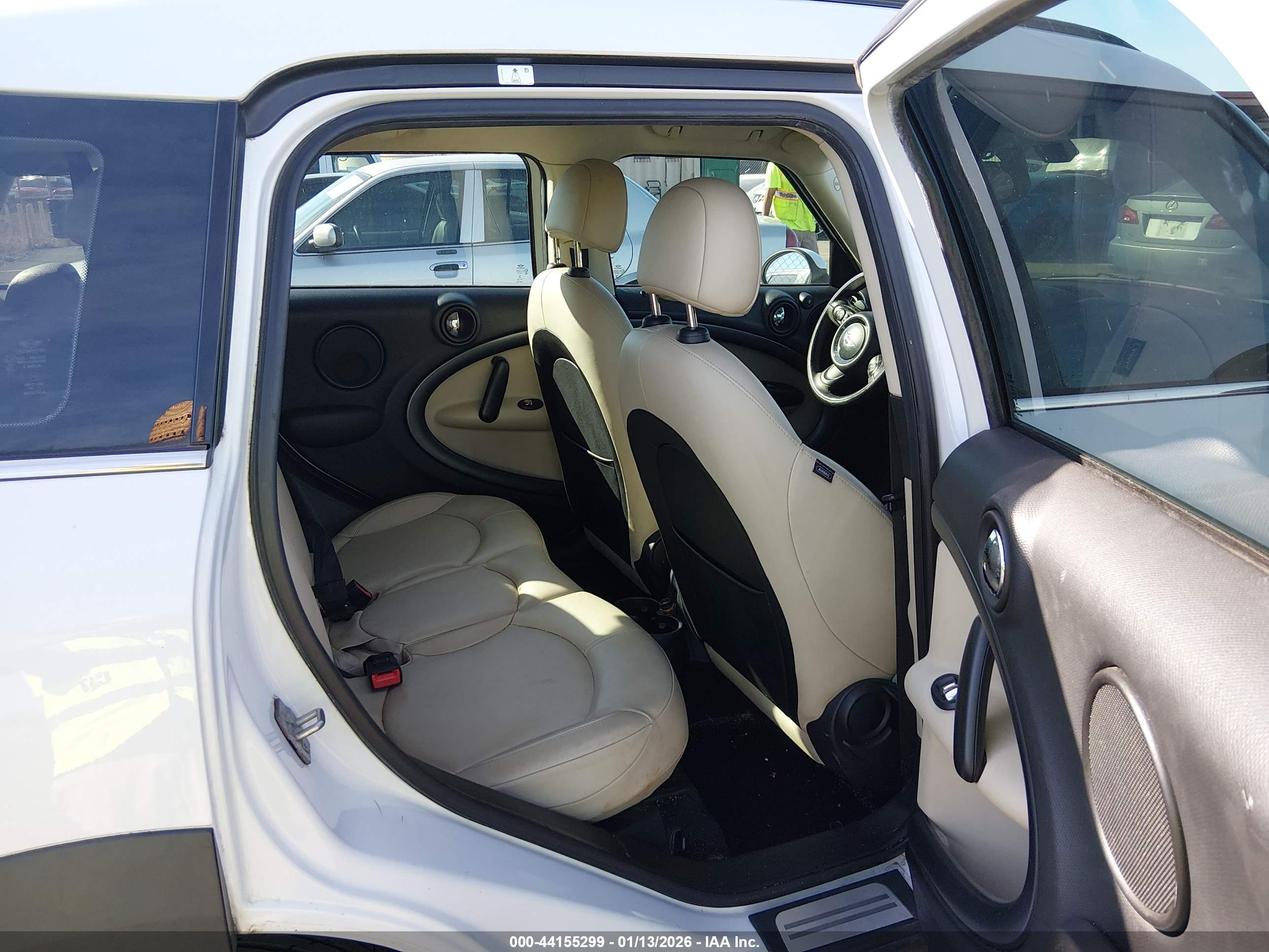 MINI COUNTRYMAN image 8