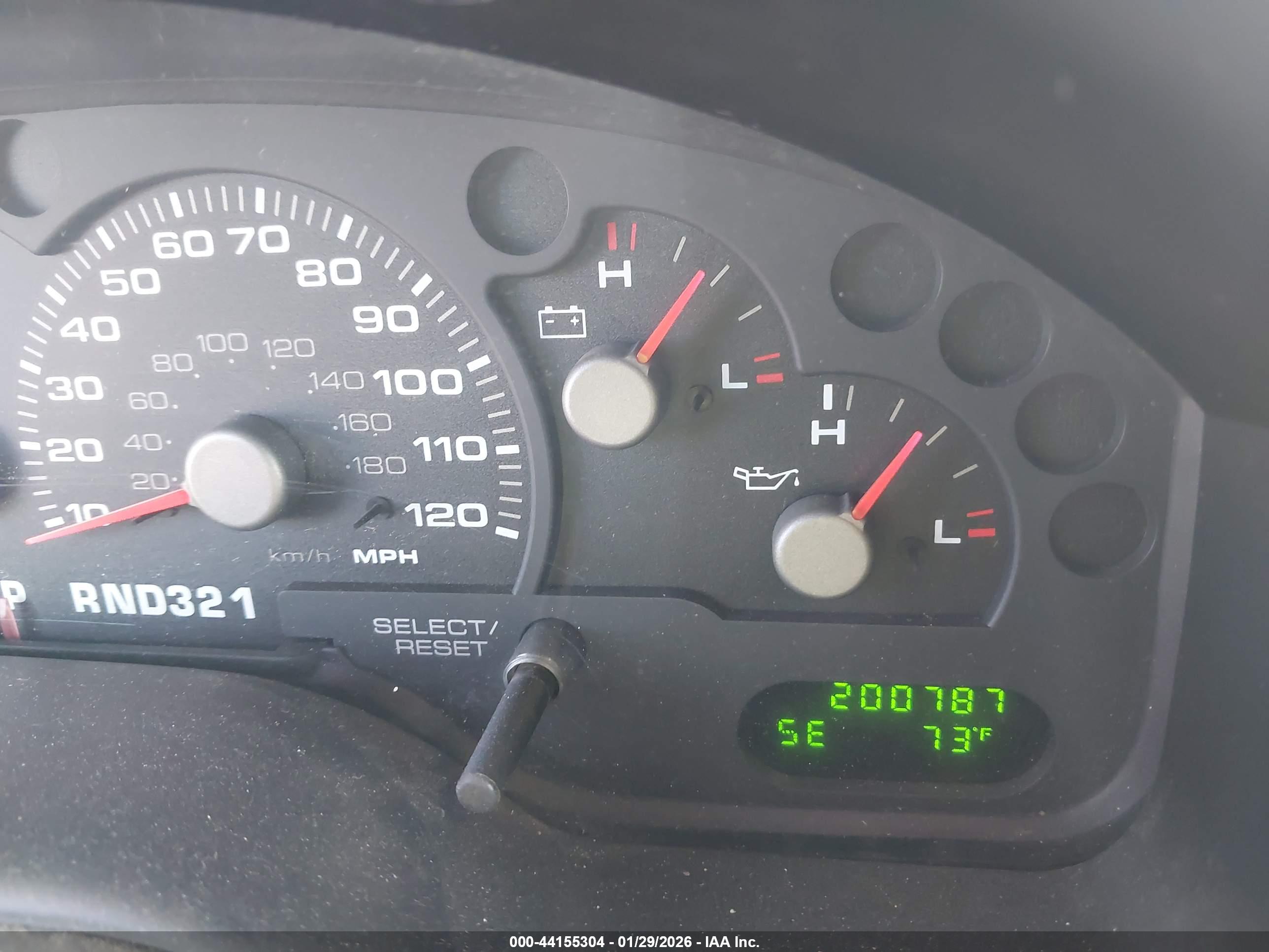 FORD EXPLORER image 7