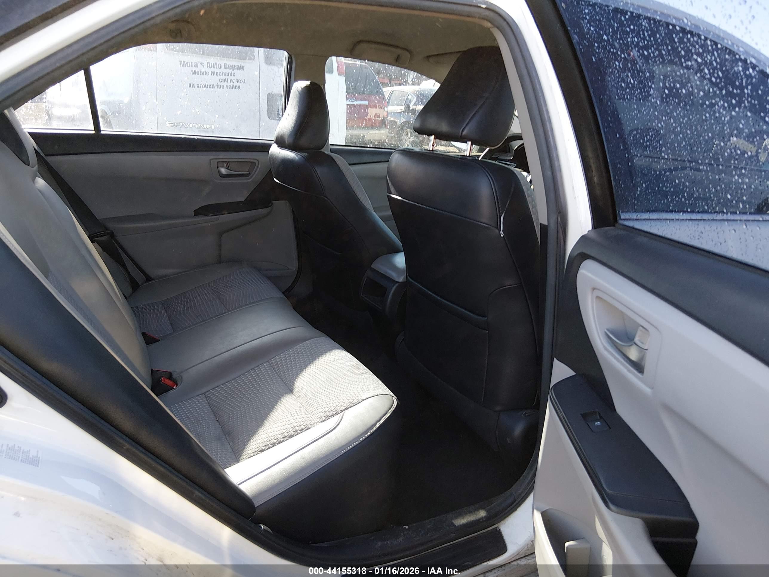 TOYOTA CAMRY image 8