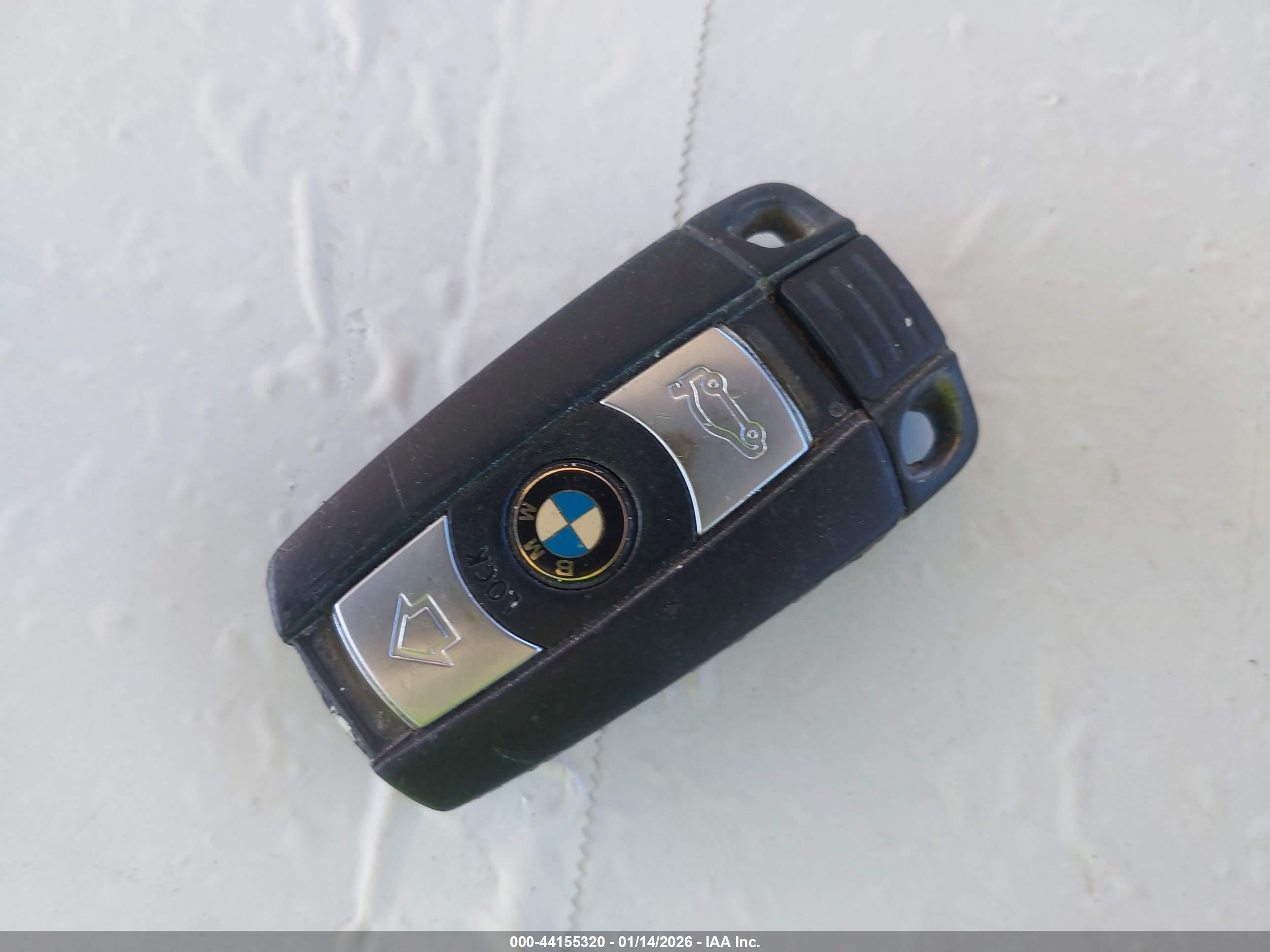 BMW 528I image 11