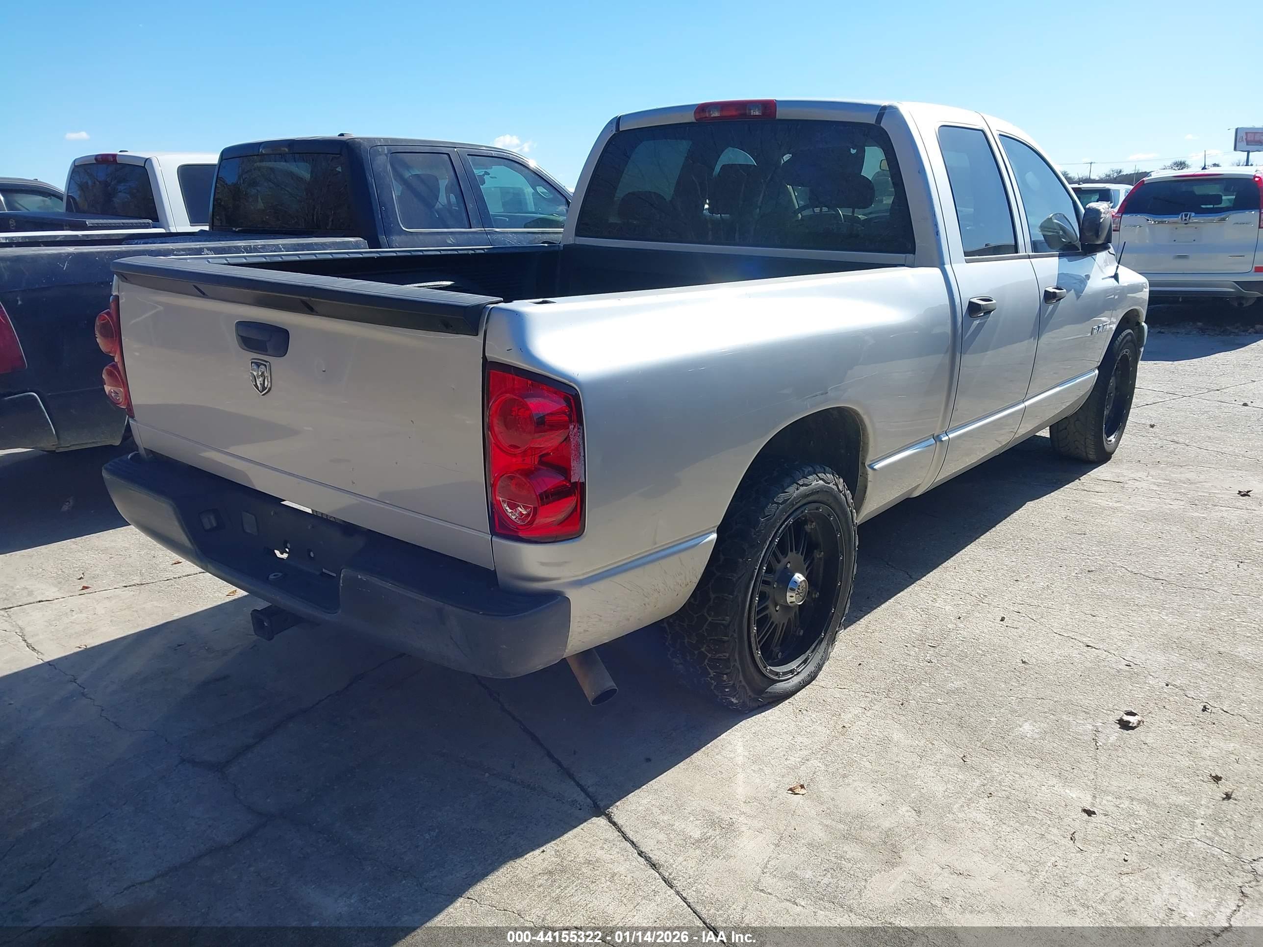 DODGE RAM image 4