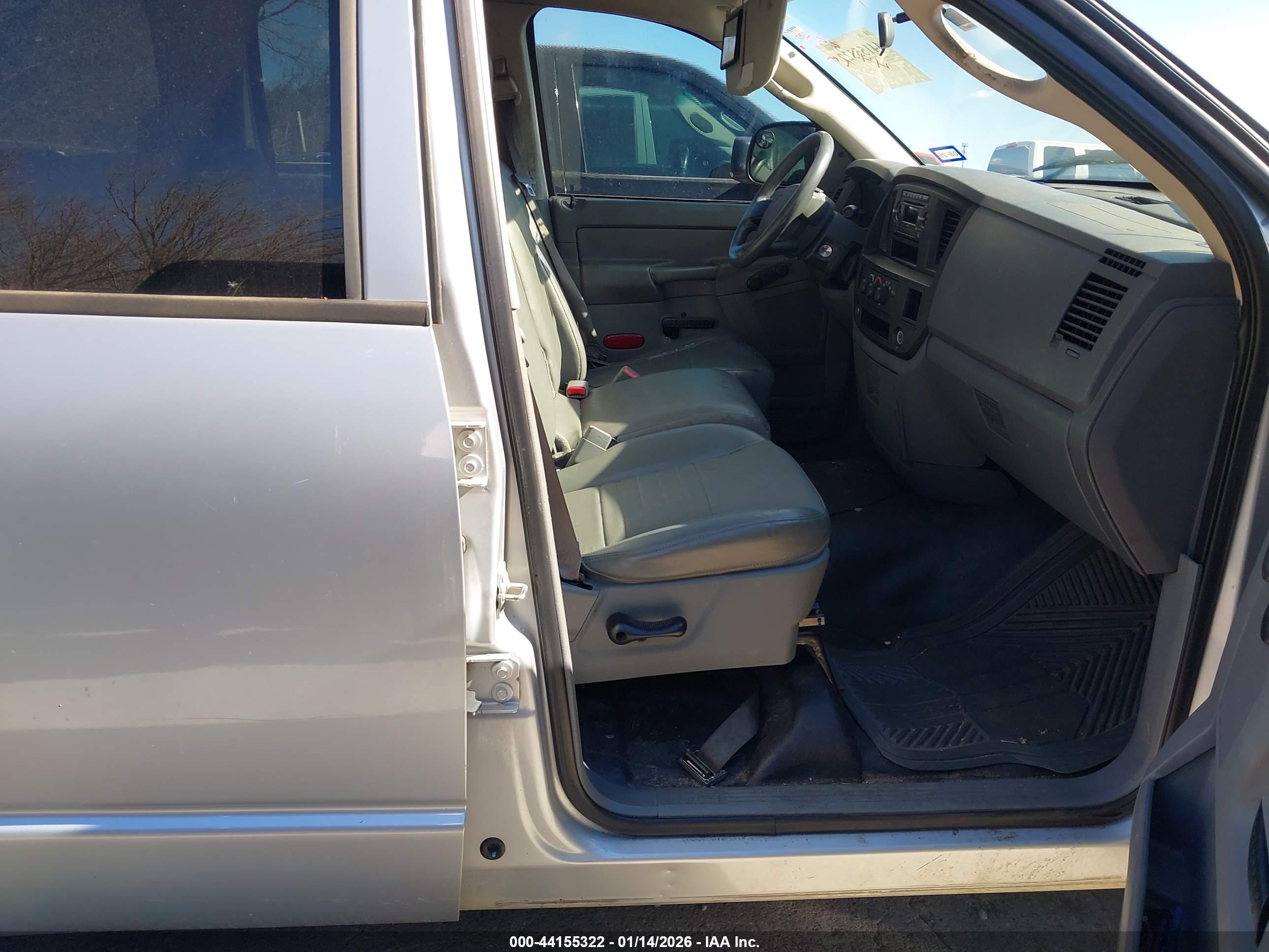 DODGE RAM image 5