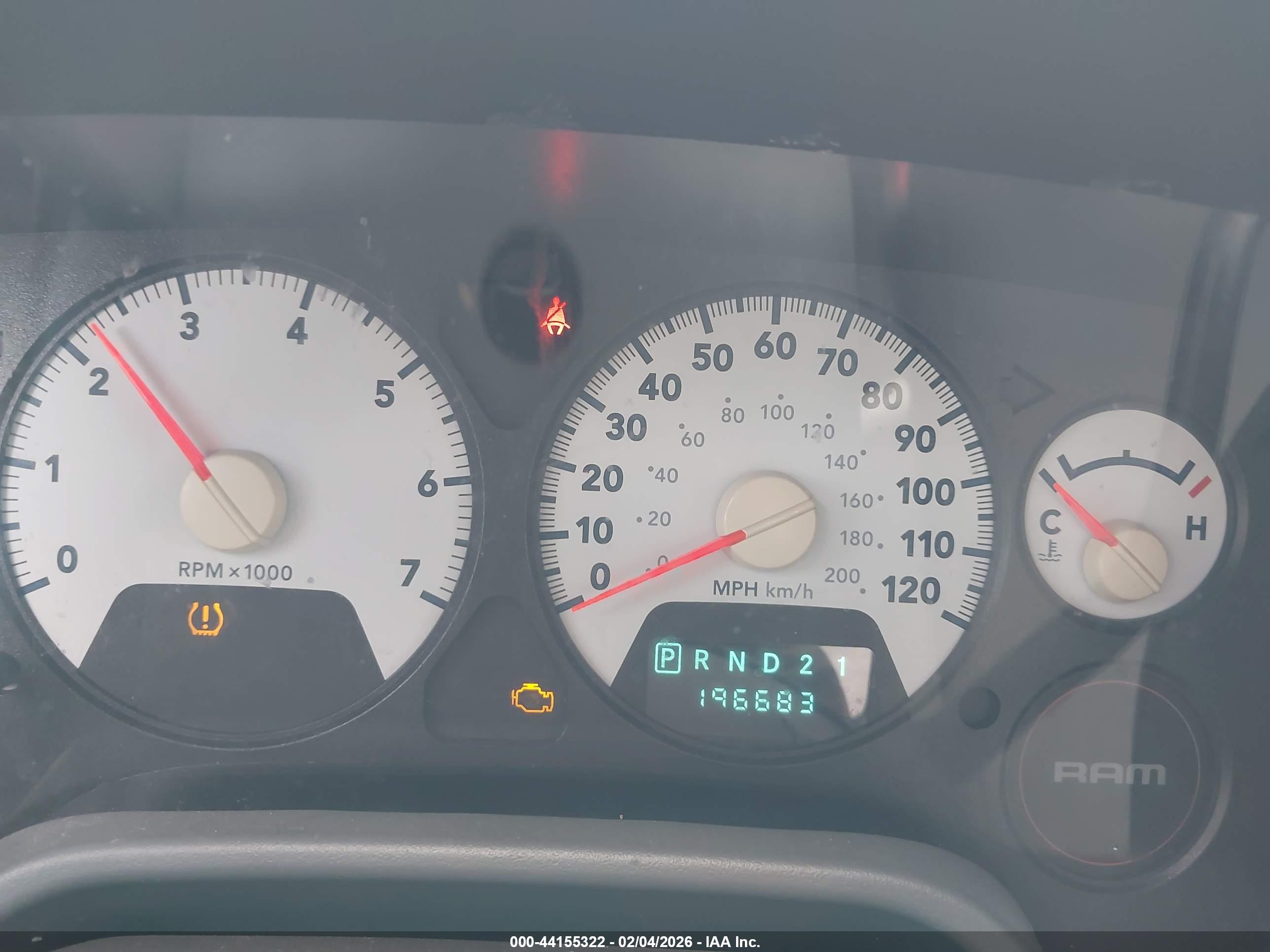 DODGE RAM image 7