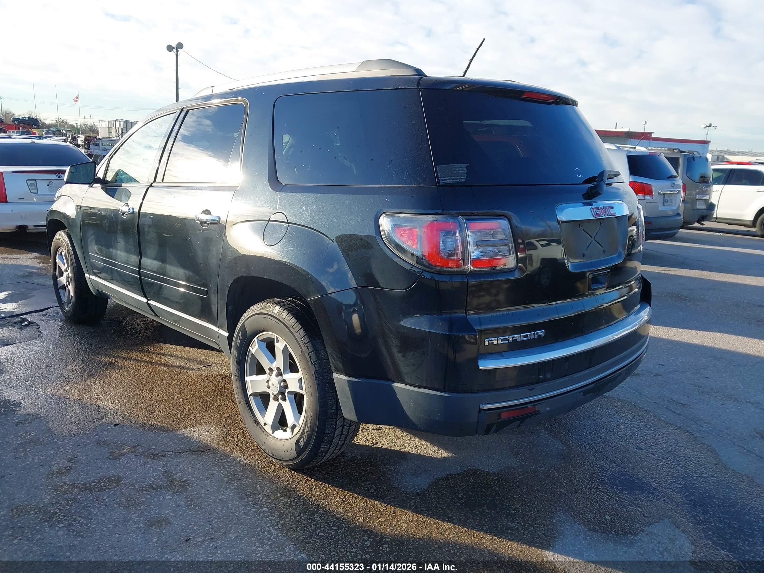 GMC ACADIA image 3
