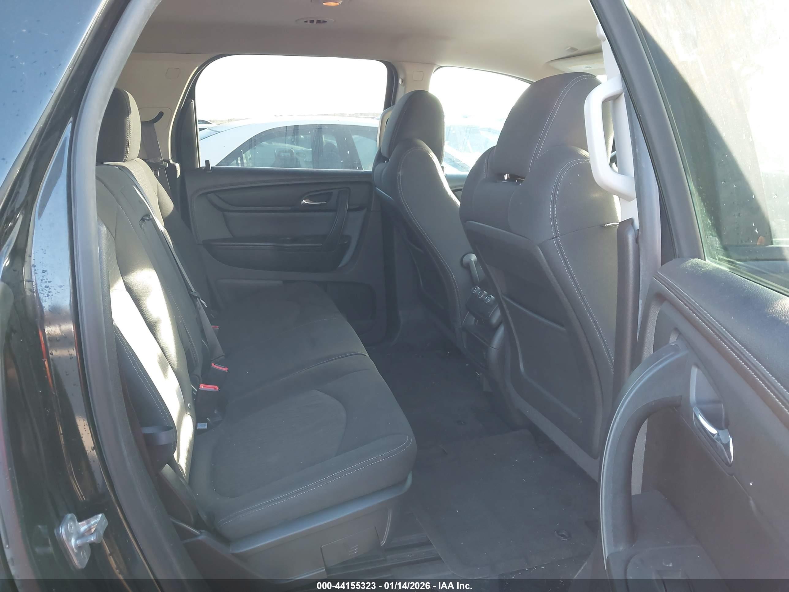 GMC ACADIA image 8