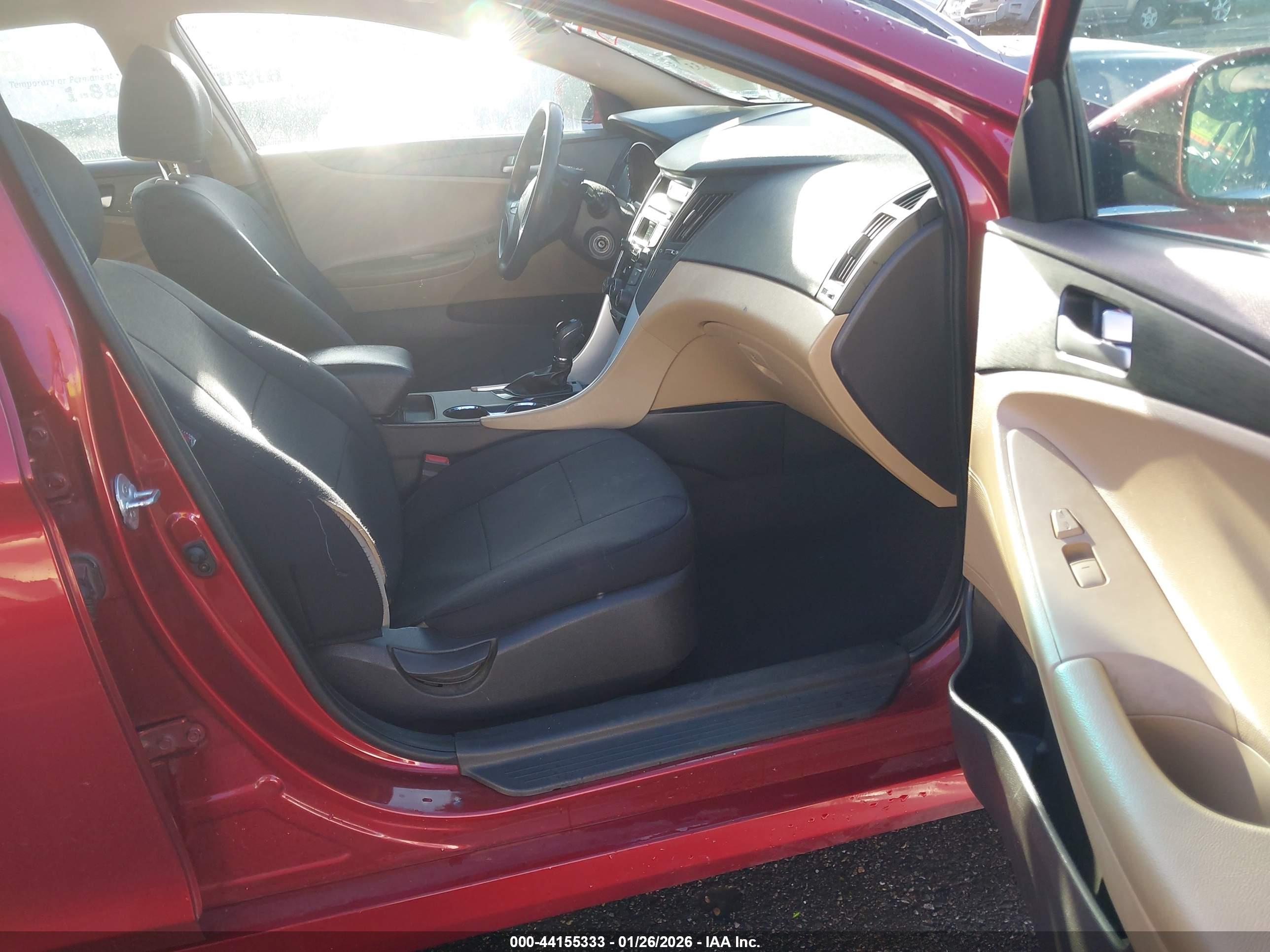 HYUNDAI SONATA image 5