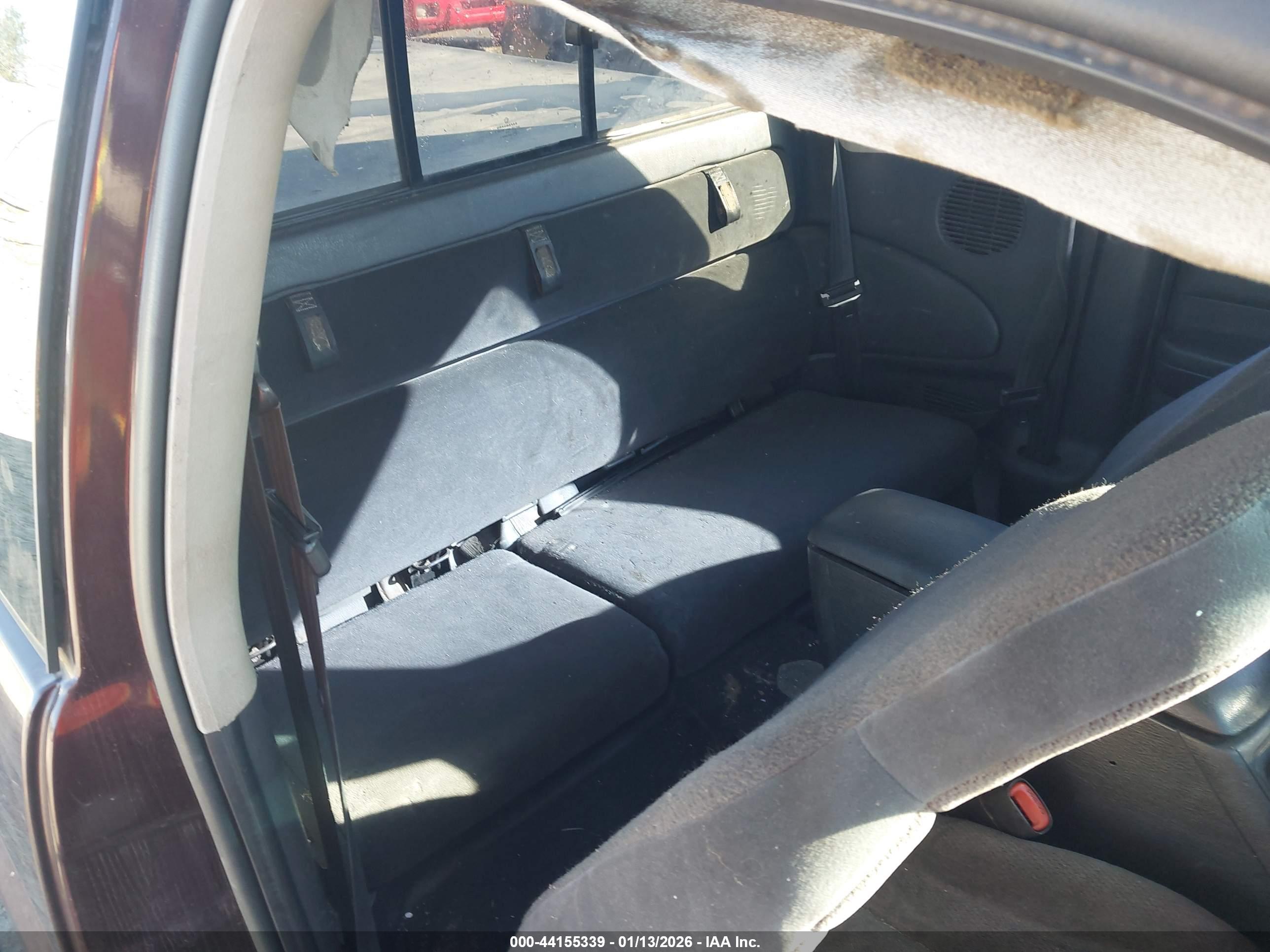 DODGE DAKOTA image 8