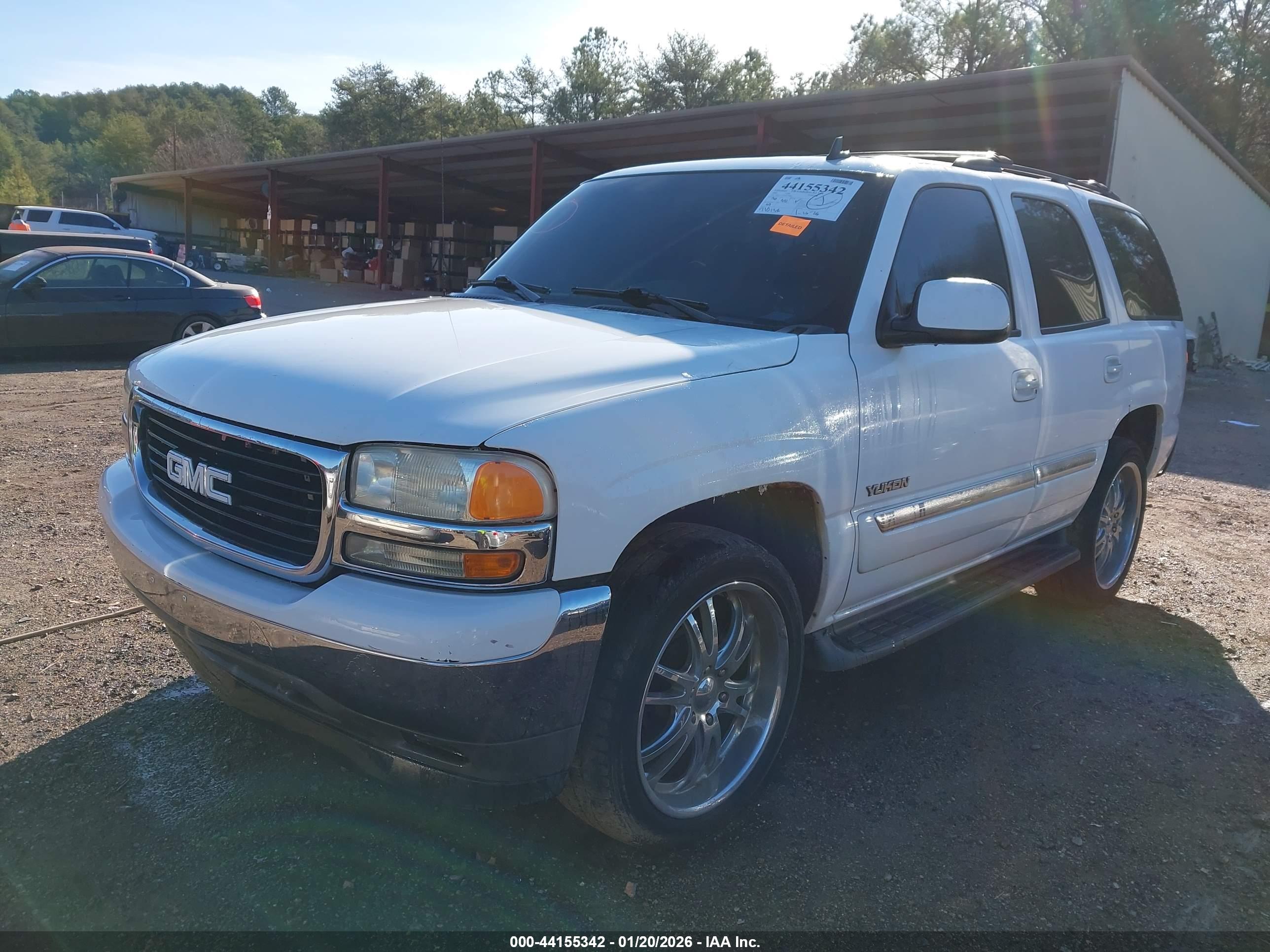 GMC YUKON image 2