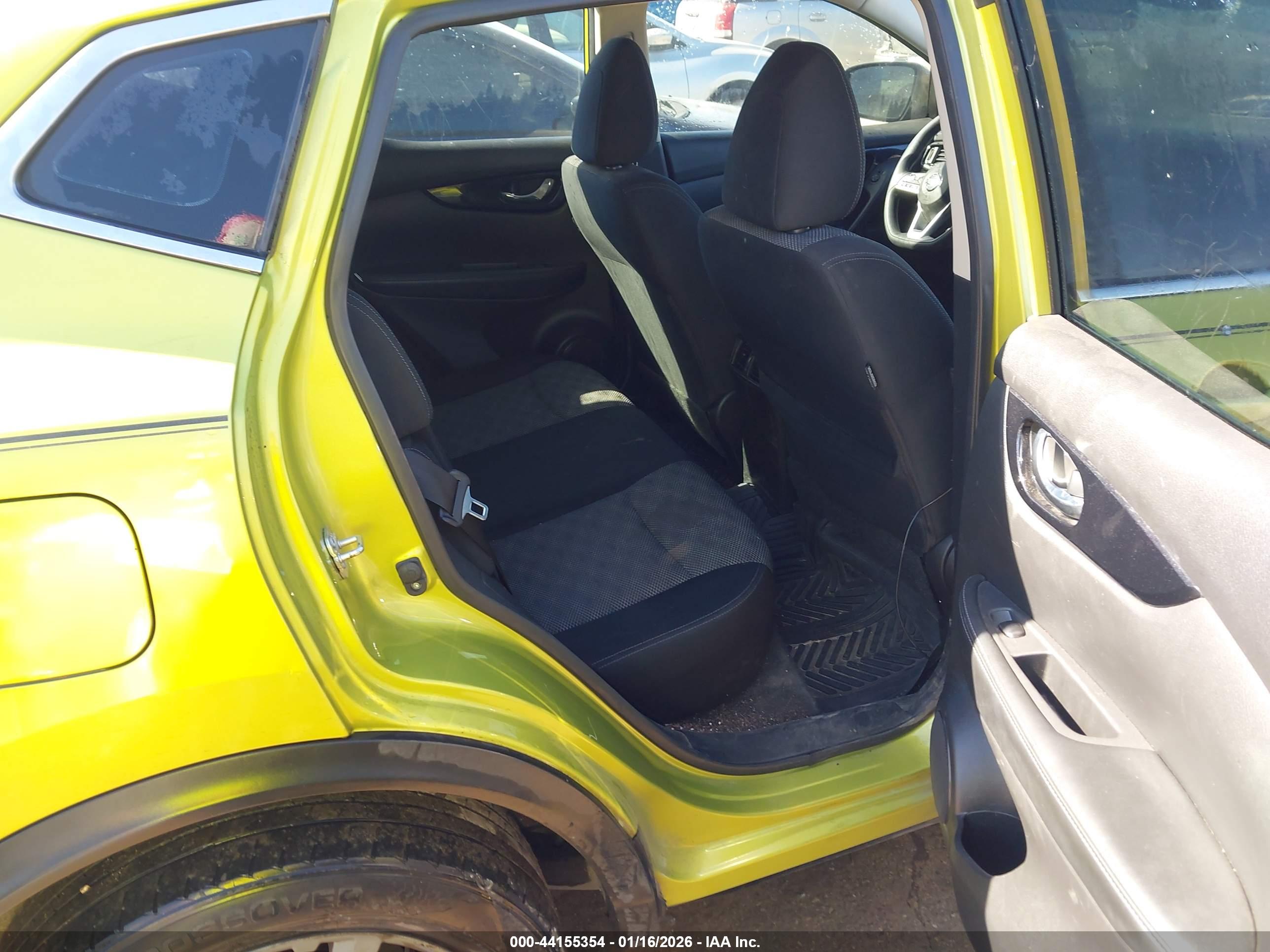NISSAN ROGUE image 8