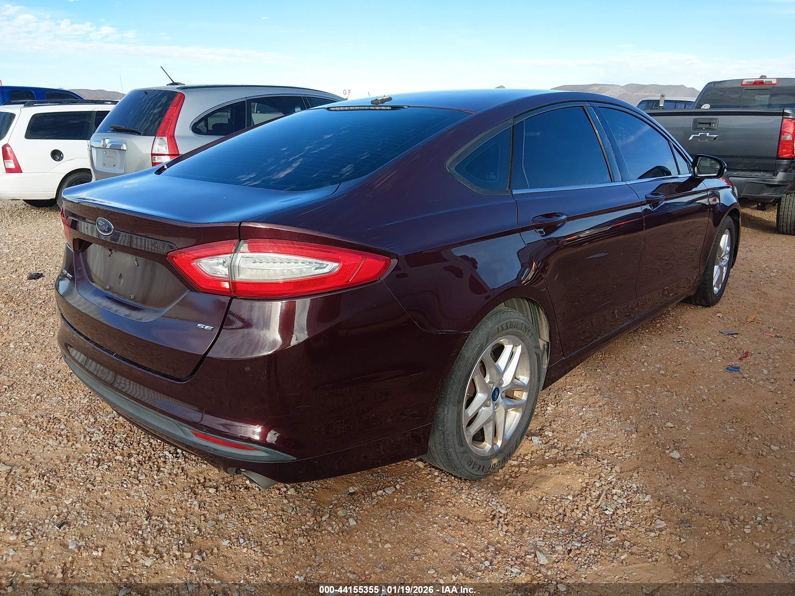 FORD FUSION image 4