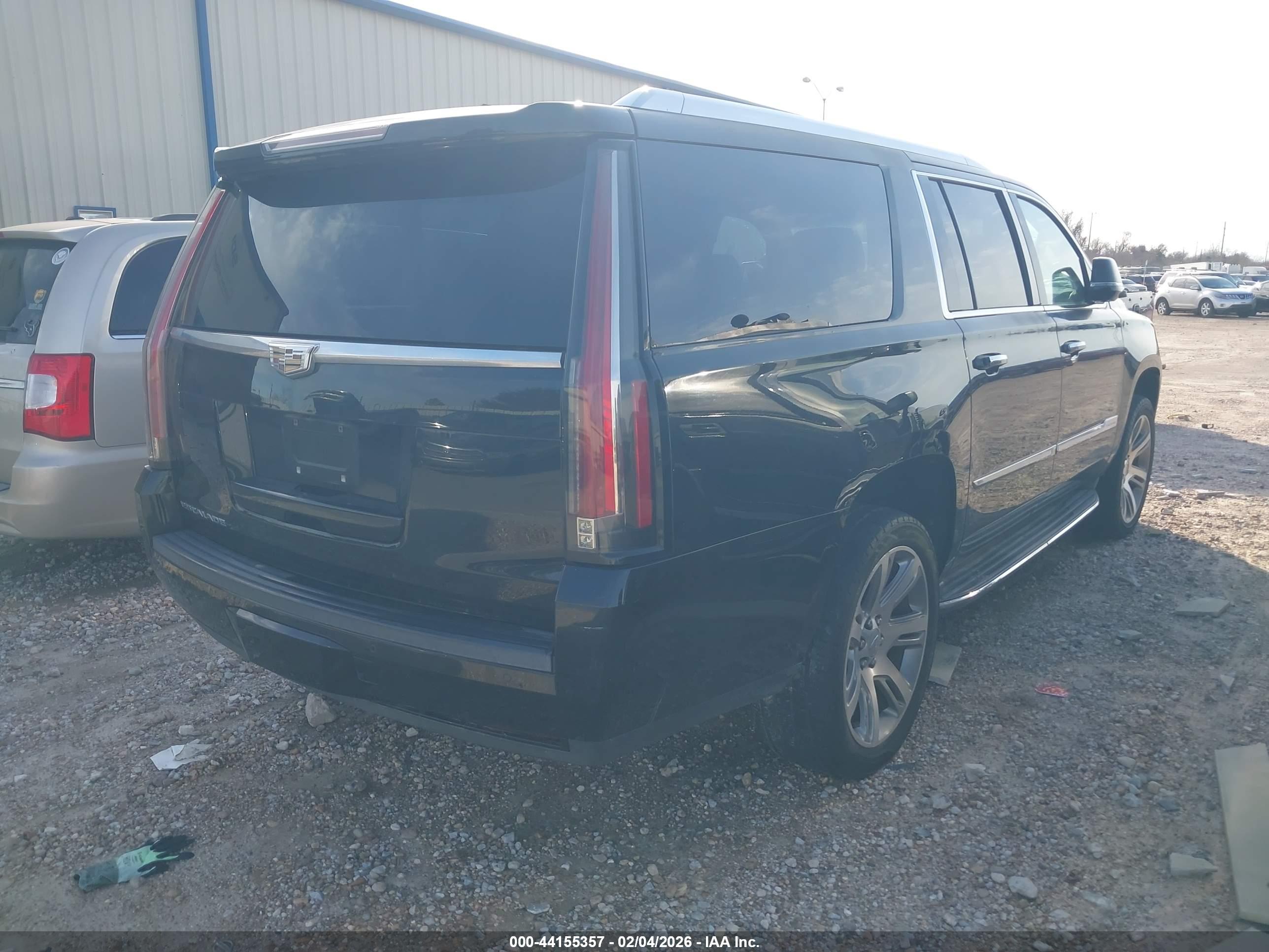 CADILLAC ESCALADE image 4