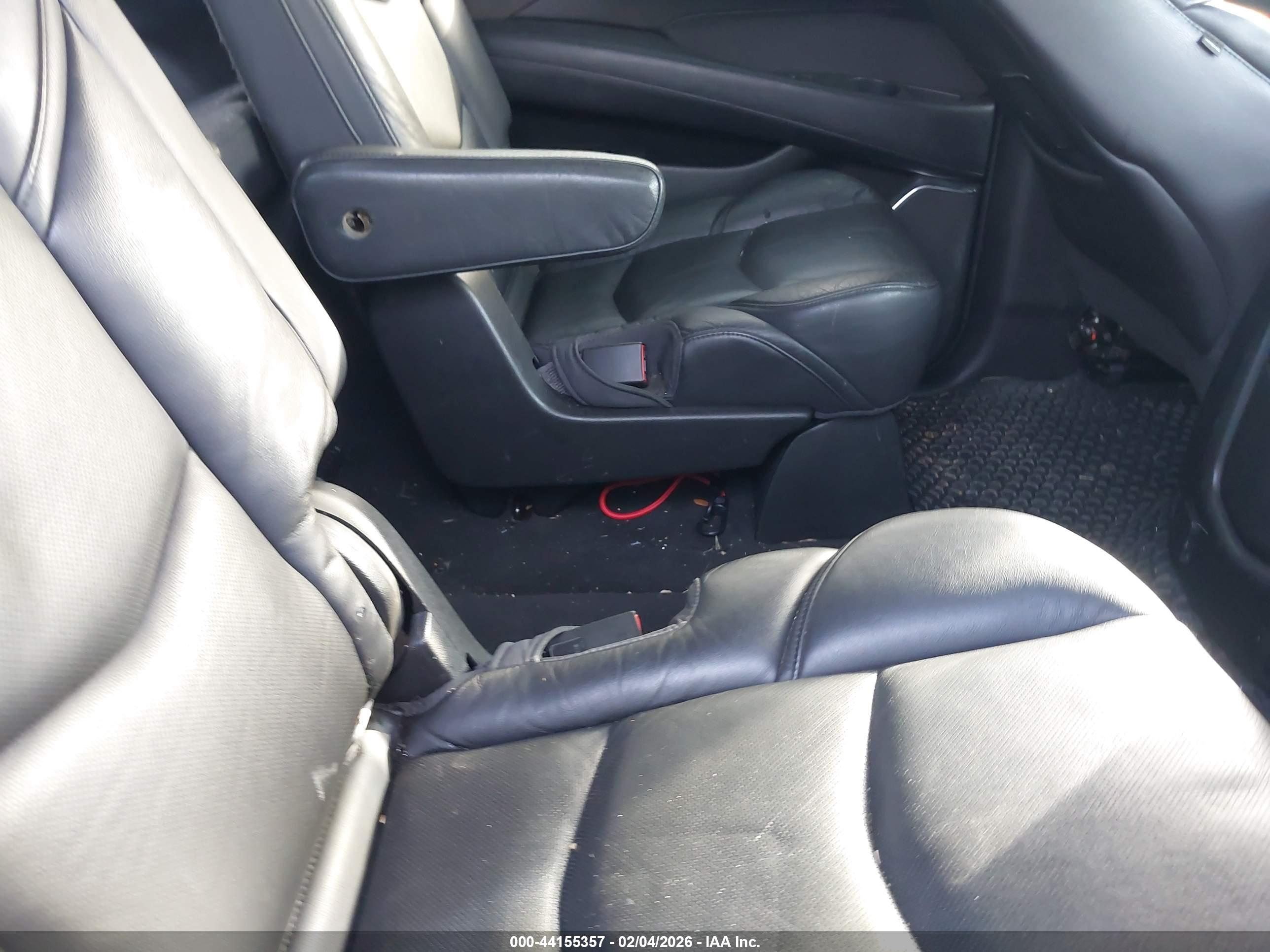 CADILLAC ESCALADE image 8