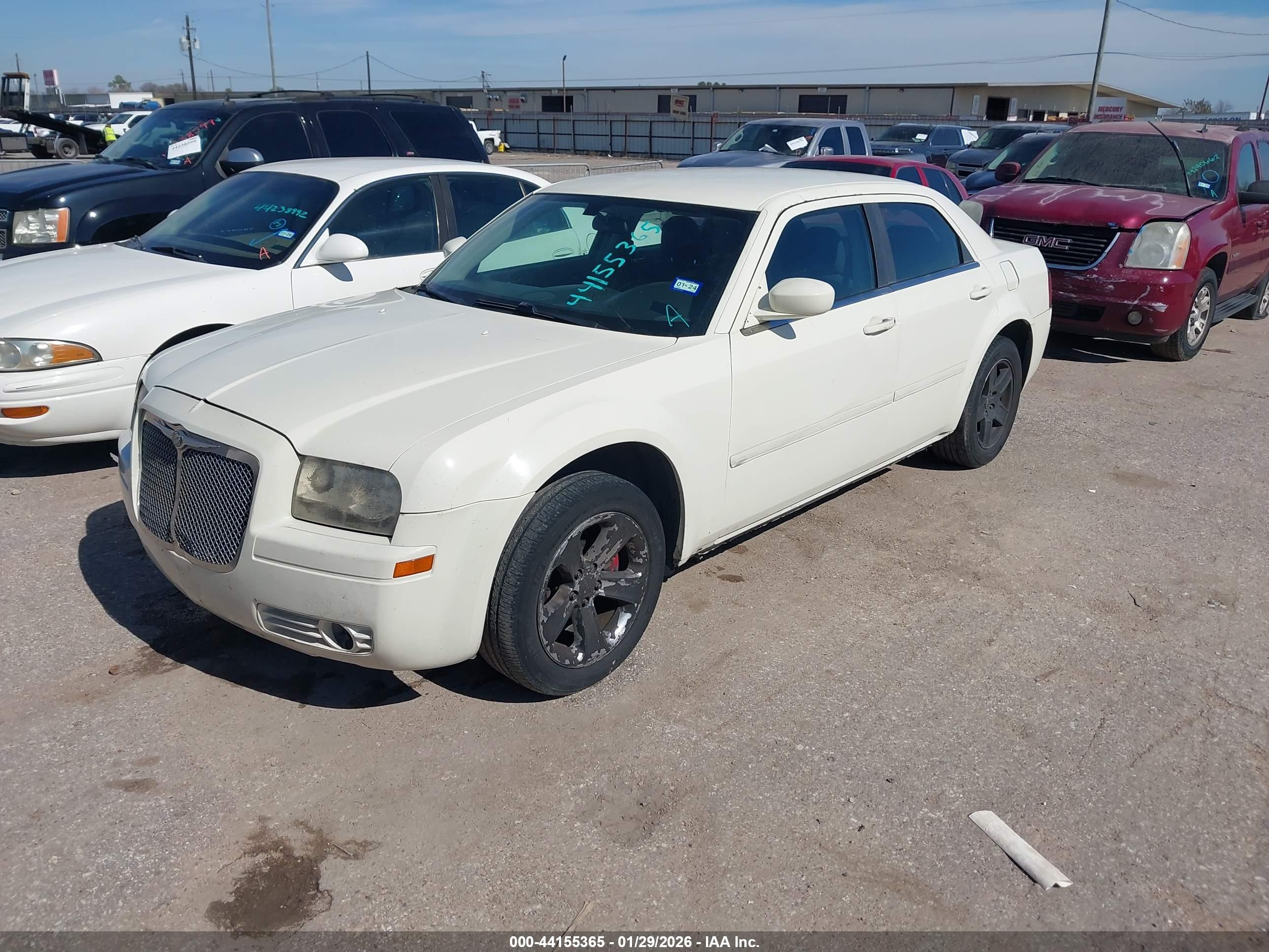 CHRYSLER 300 image 2