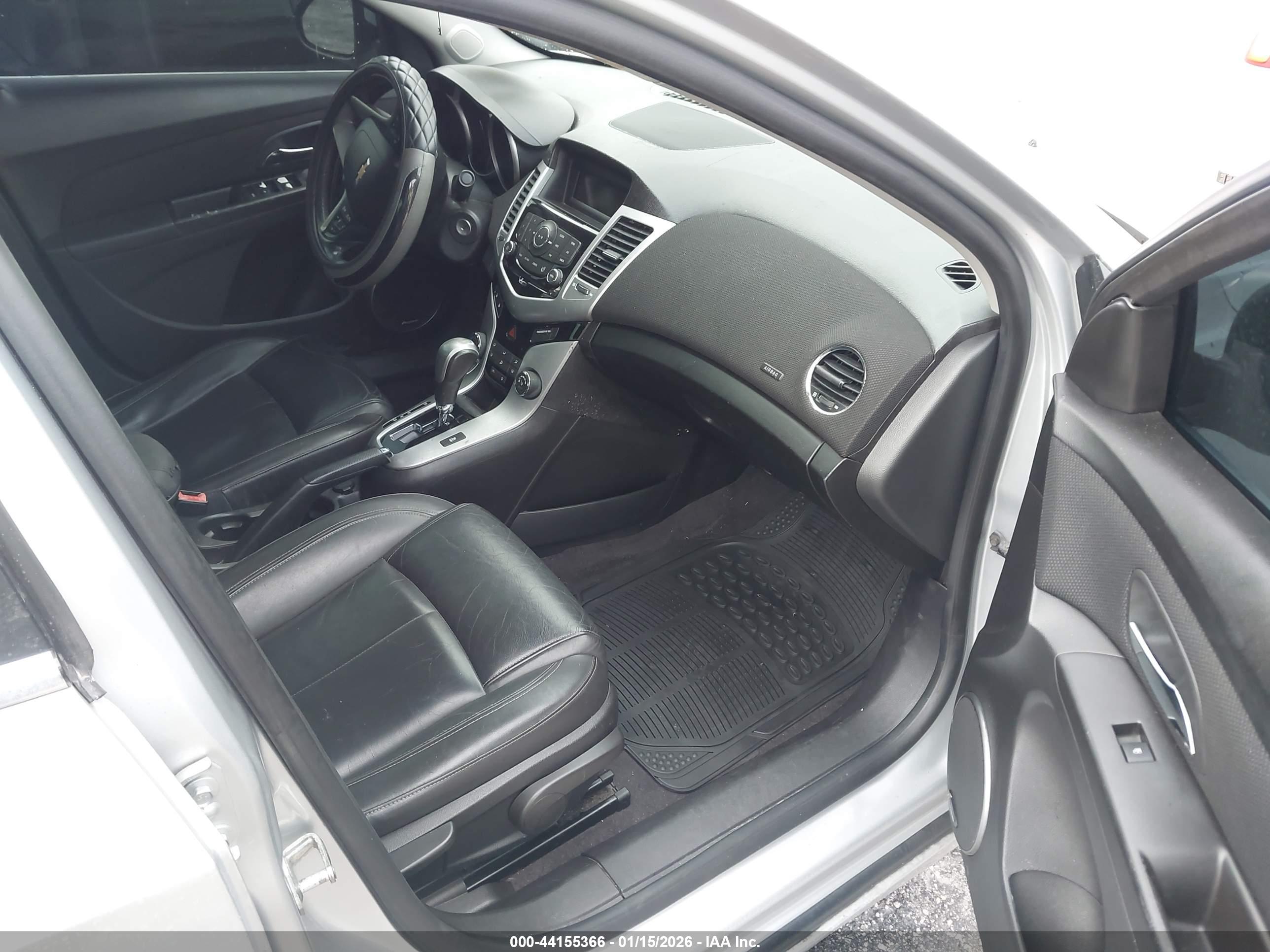 CHEVROLET CRUZE image 5