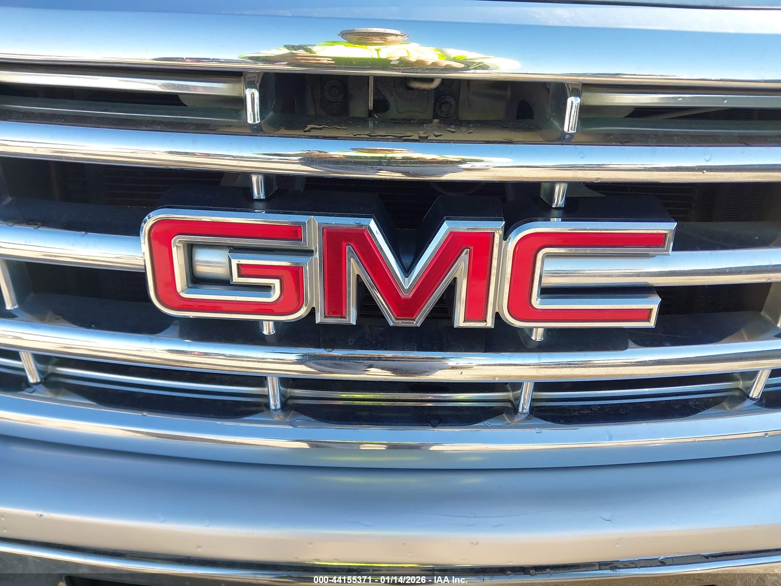 GMC SIERRA image 6
