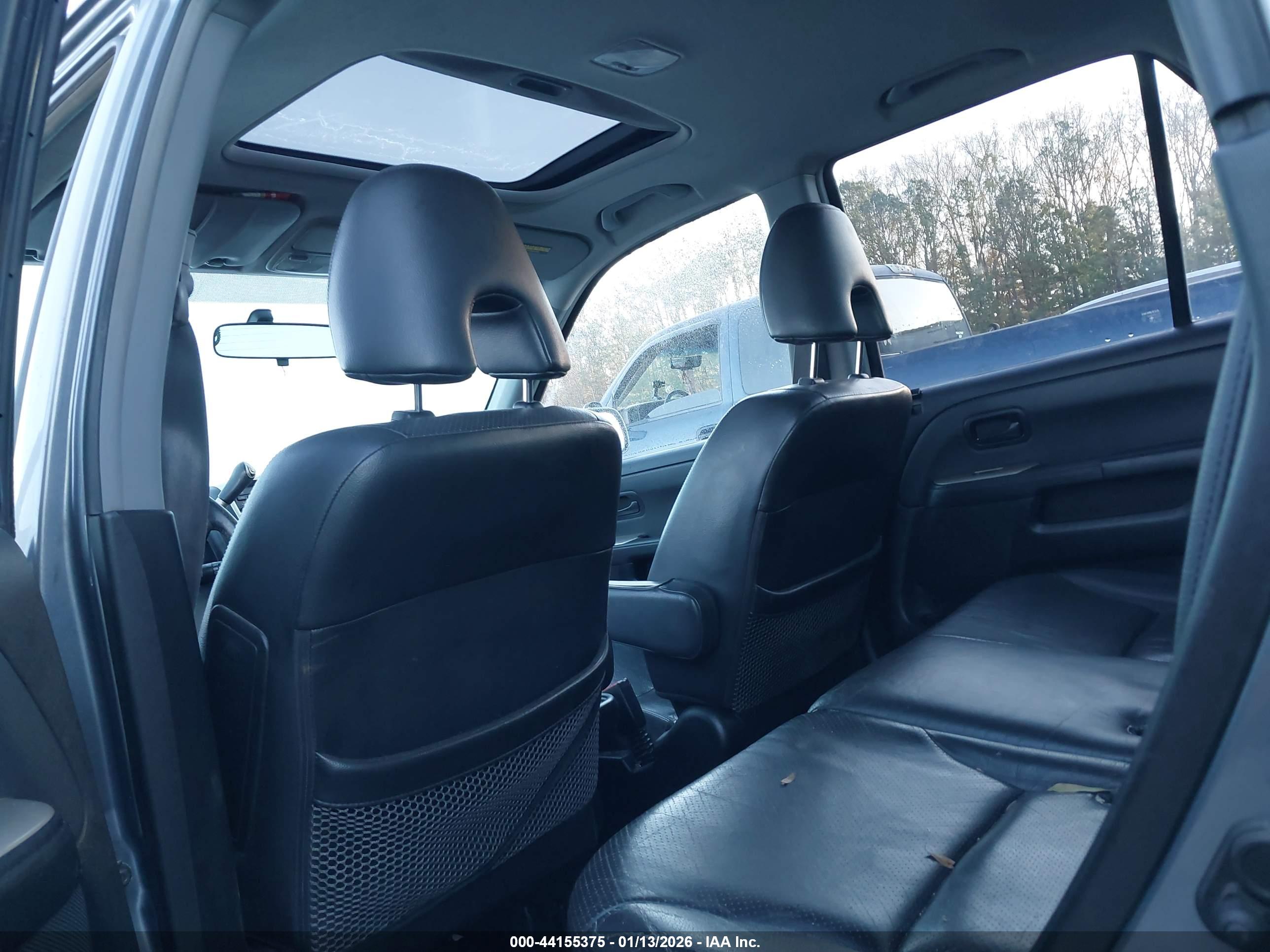 HONDA CR-V image 8