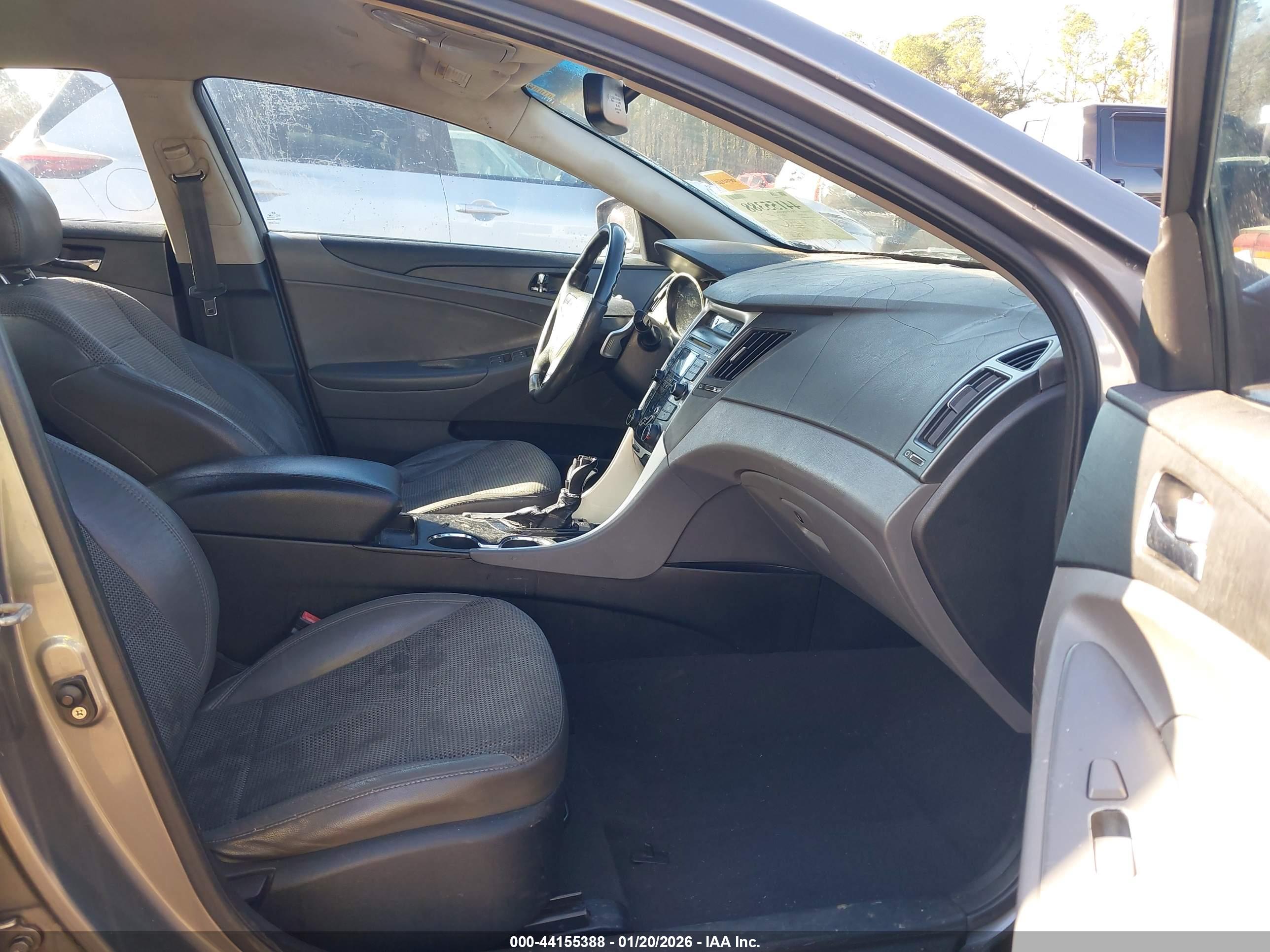 HYUNDAI SONATA image 5