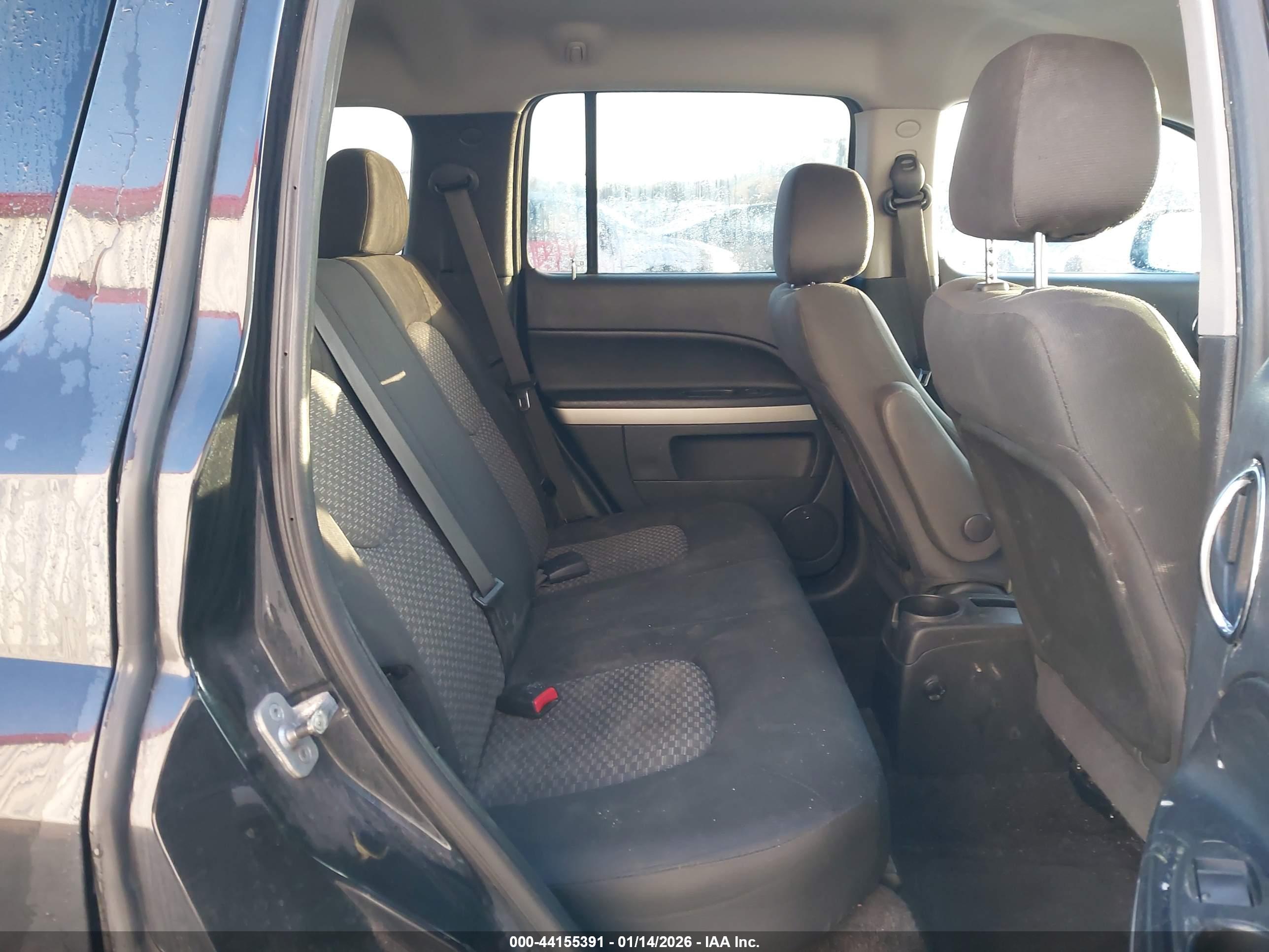 CHEVROLET HHR image 8