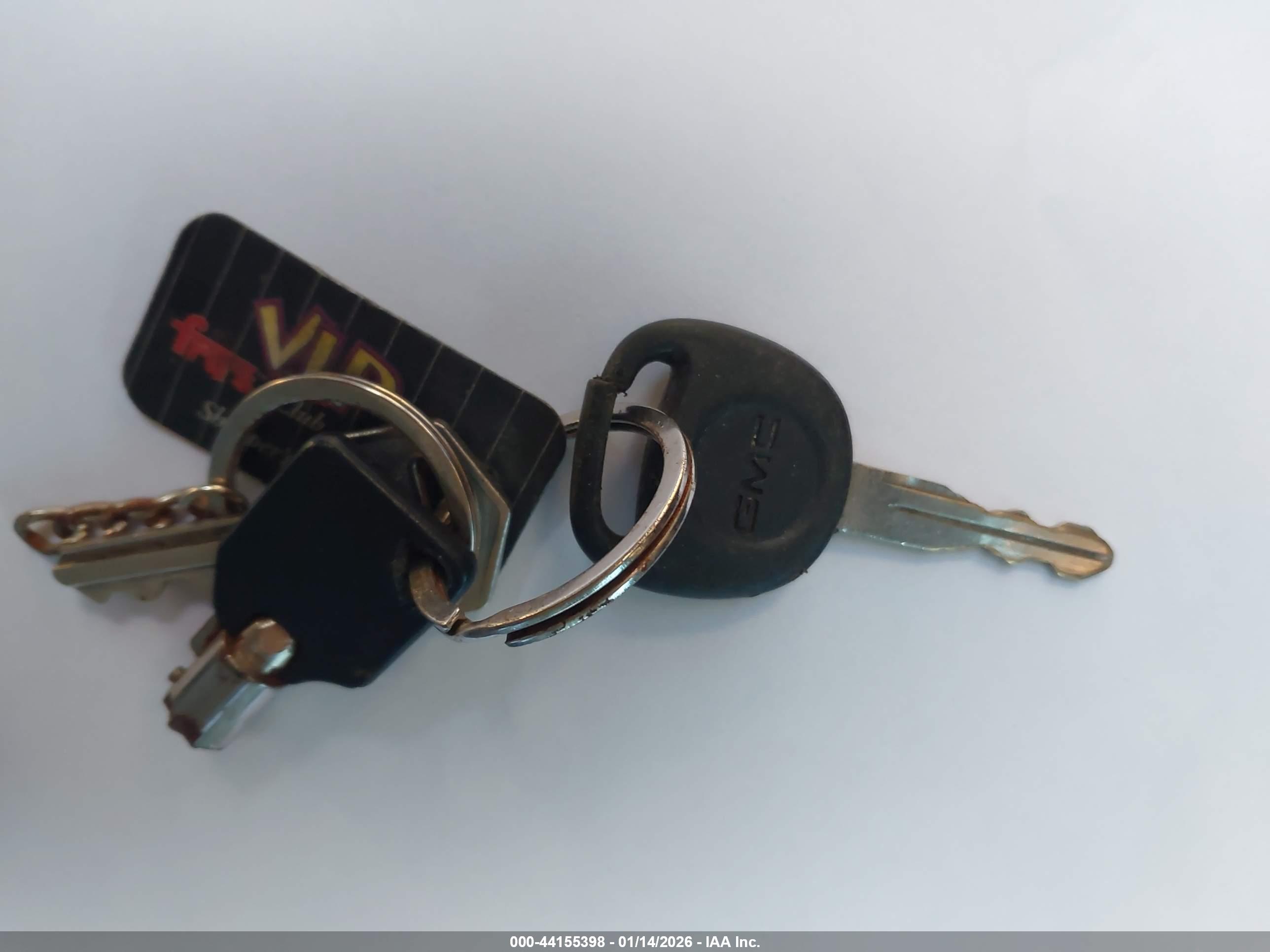 GMC SAVANA image 11