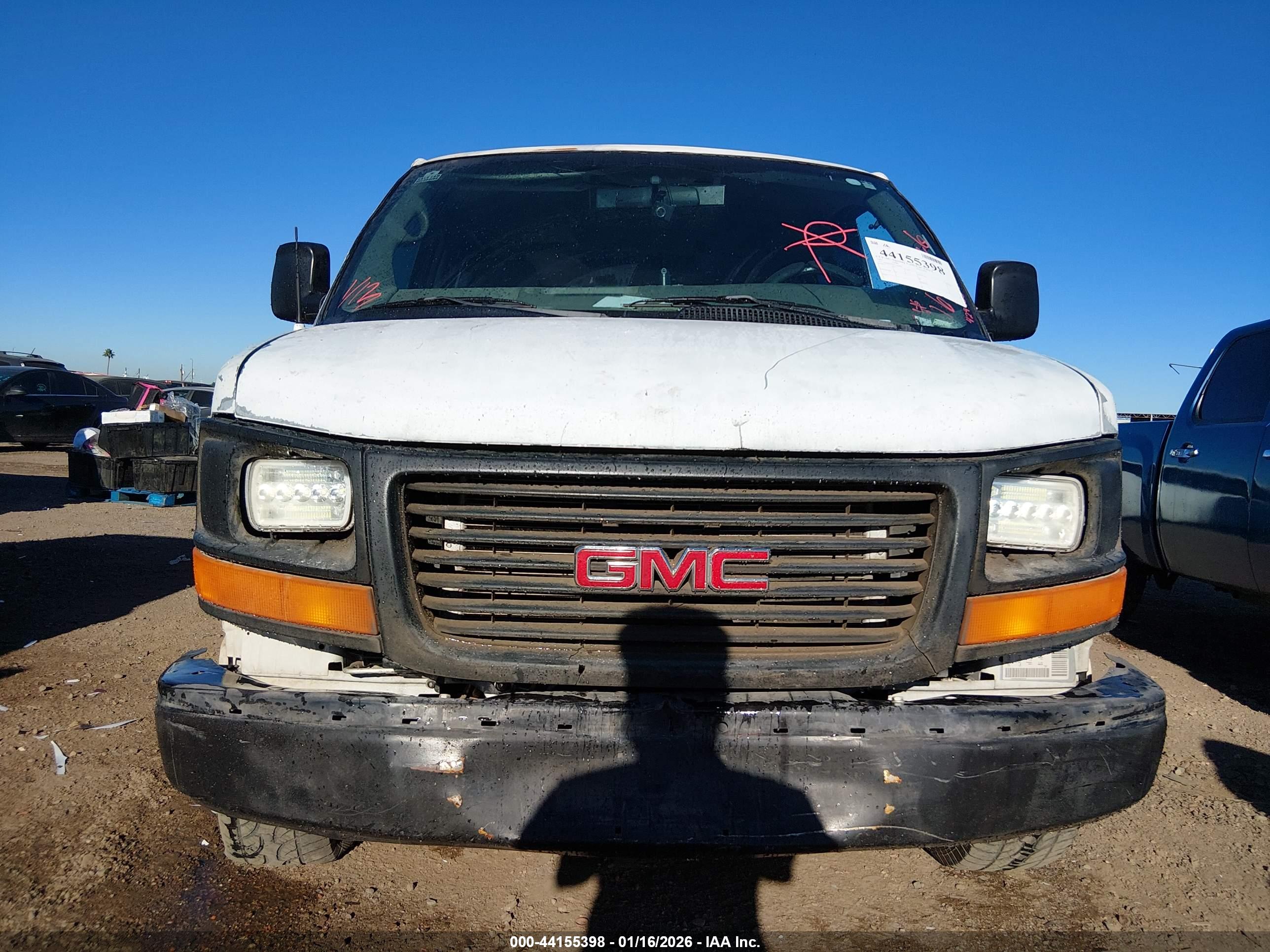 GMC SAVANA image 6